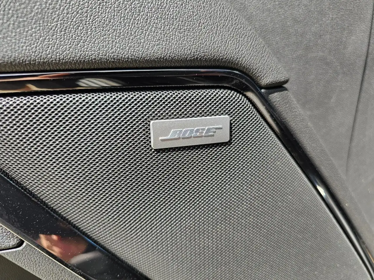 GMC Sierra 3500HD снимка GMC Sierra 3500HD