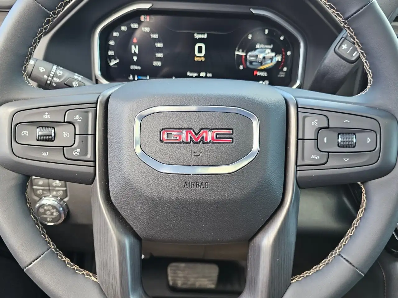 GMC Sierra 3500HD снимка GMC Sierra 3500HD