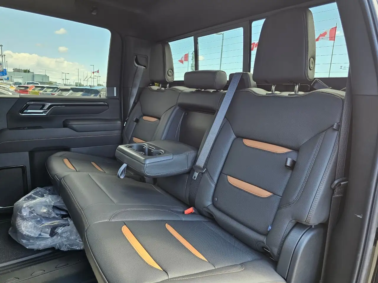 GMC Sierra 3500HD снимка GMC Sierra 3500HD