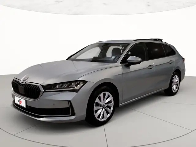 Skoda Superb wagon 2.0 tdi selection 150cv dsg