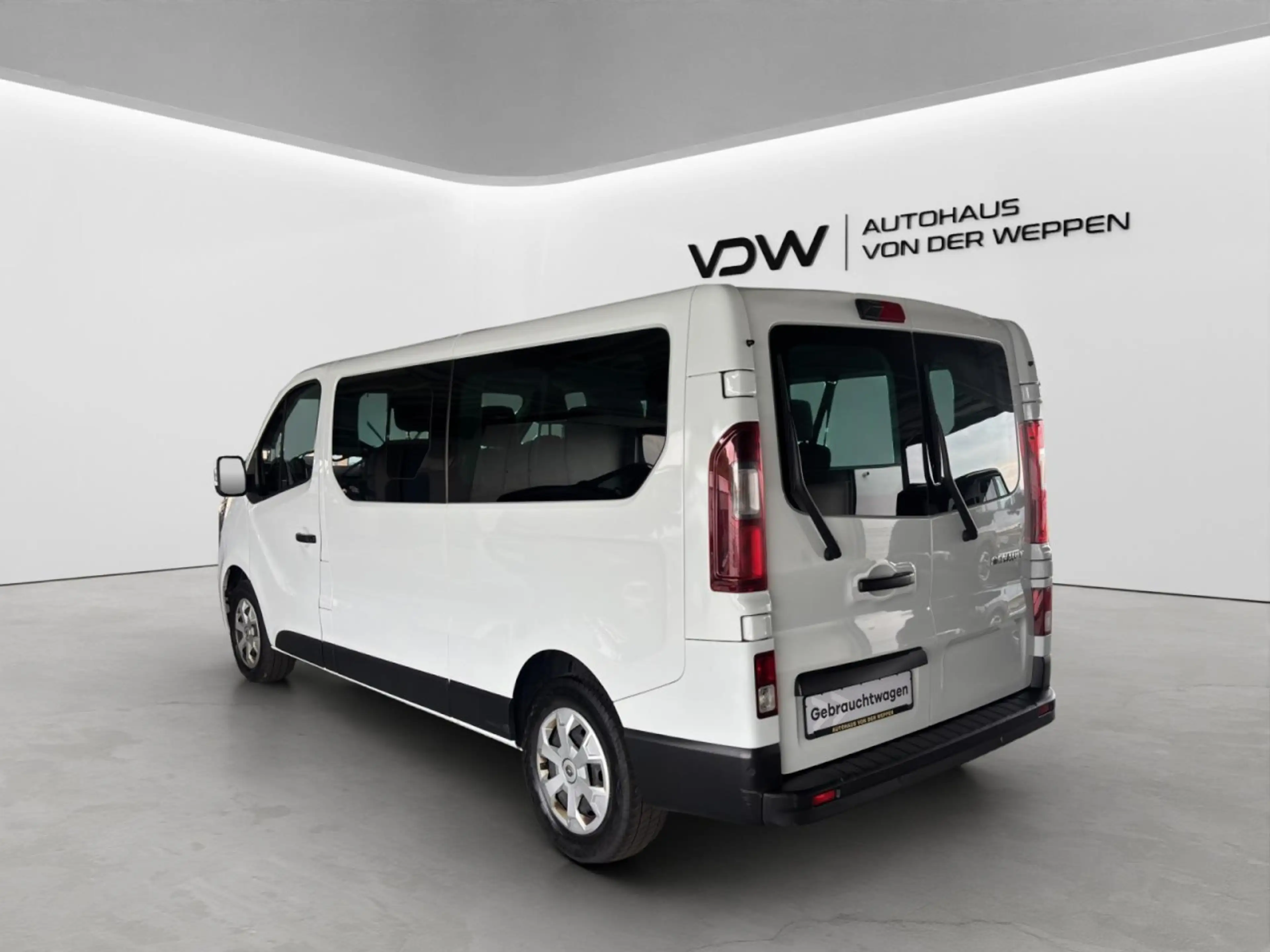Renault Trafic Combi L2H1 3,0t Life 8-Sitzer Rückfahrk. Klima — photo 5