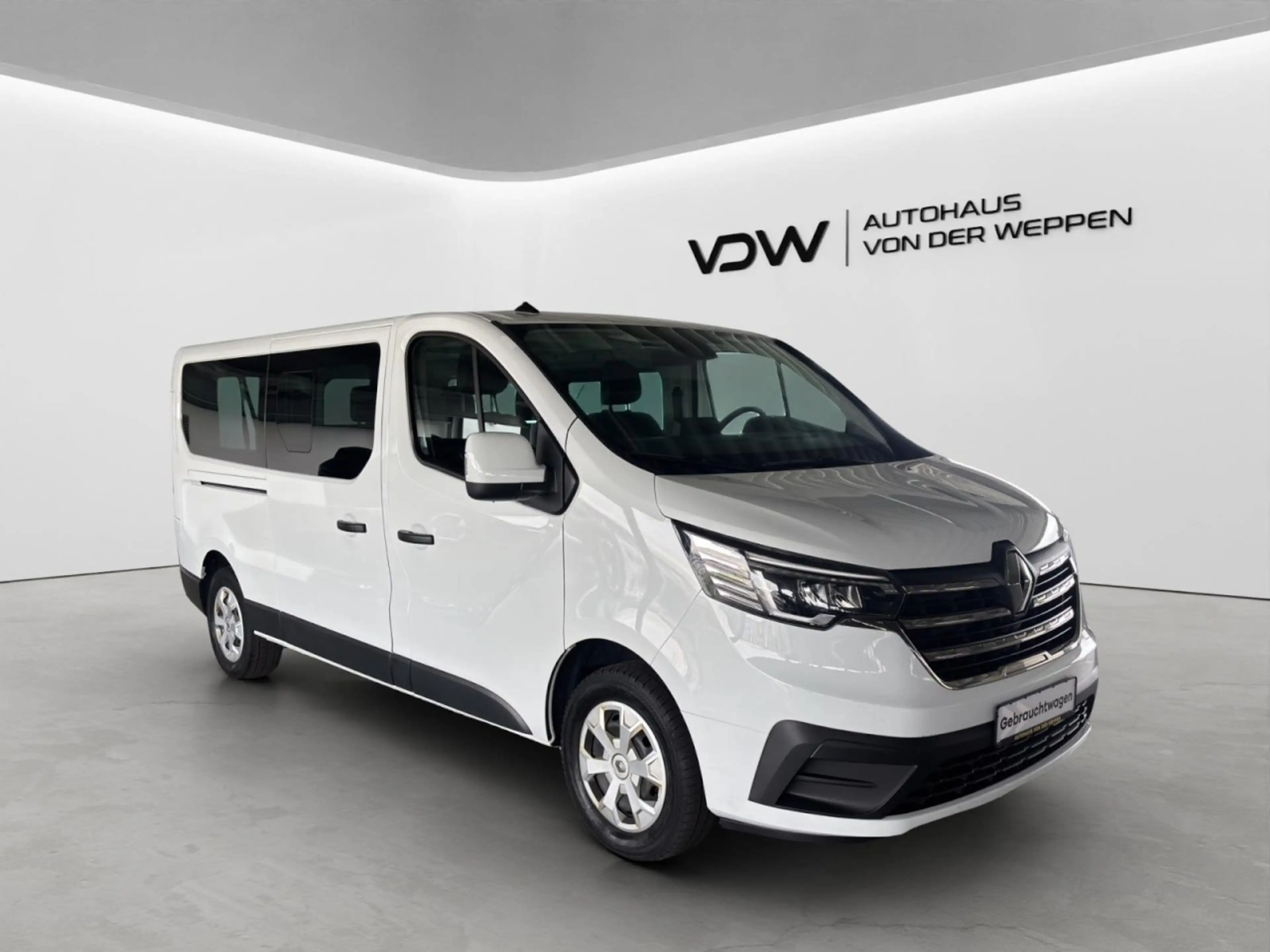 Renault Trafic Combi L2H1 3,0t Life 8-Sitzer Rückfahrk. Klima — photo 10