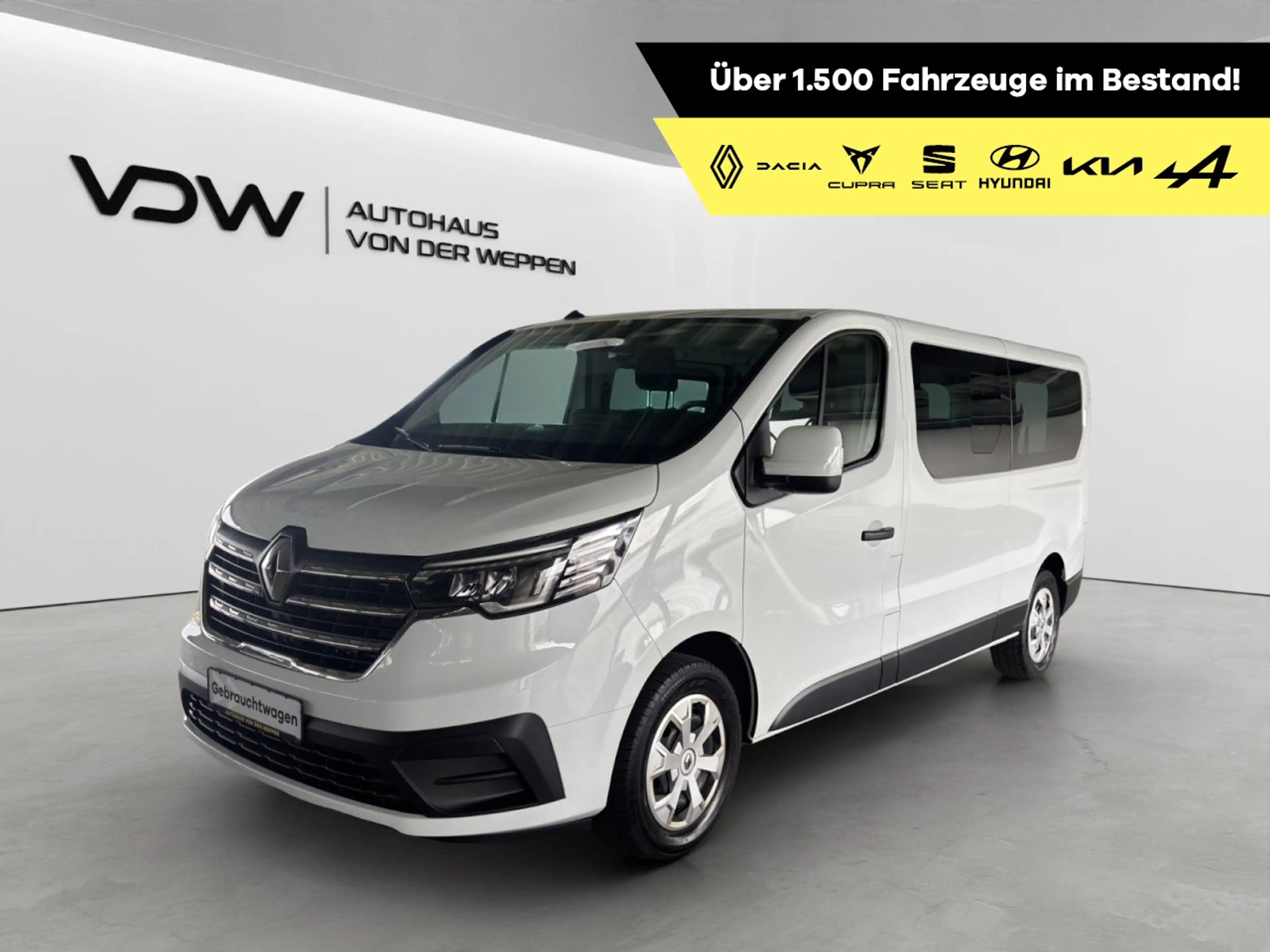 Renault Trafic Combi L2H1 3,0t Life 8-Sitzer Rückfahrk. Klima