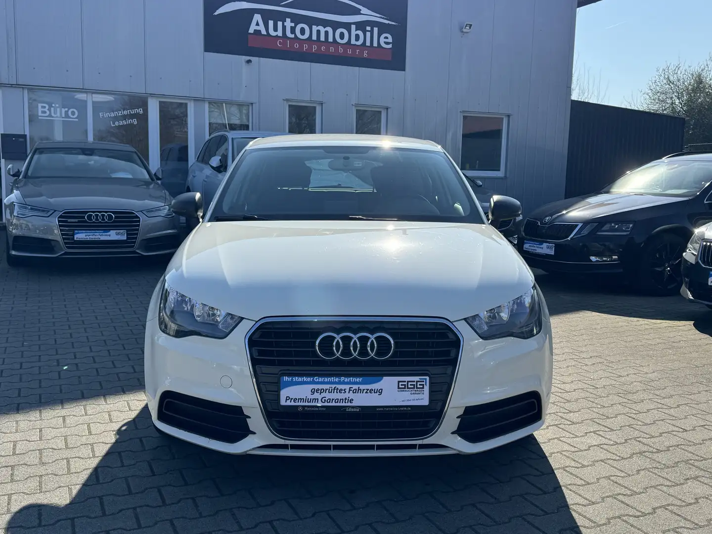 Audi A1 Sportback "Attraction" Weiß - 2