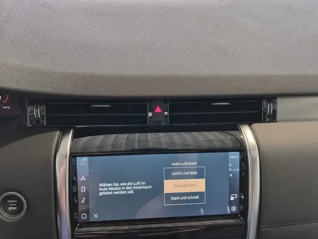 Land Rover Discovery Sport view 11