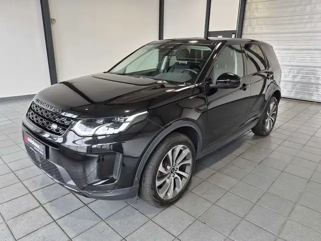 Land Rover Discovery Sport view 3