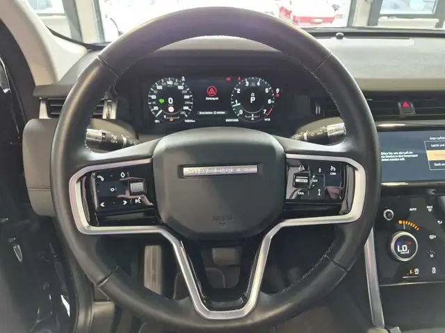Land Rover Discovery Sport view 10