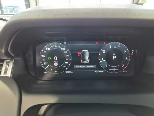 Land Rover Discovery Sport view 7