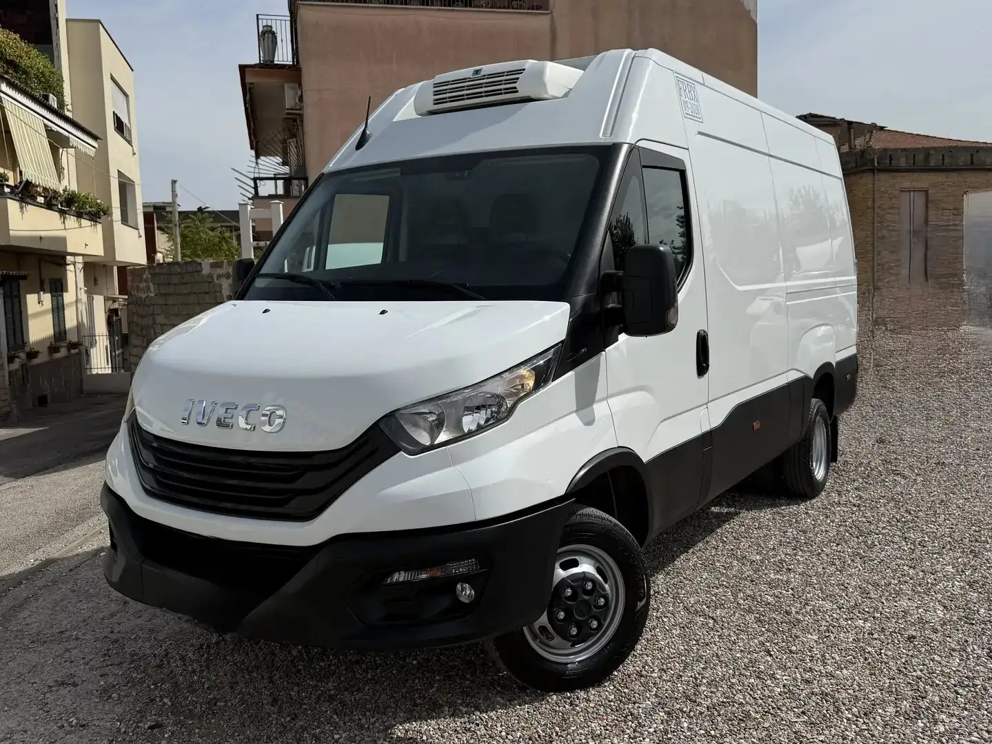 Iveco Daily Iveco Daily 35C18 3.0 180CV Frigo Thermo King Blanco - 1