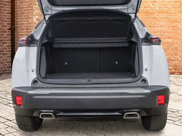 Peugeot 2008 view 6