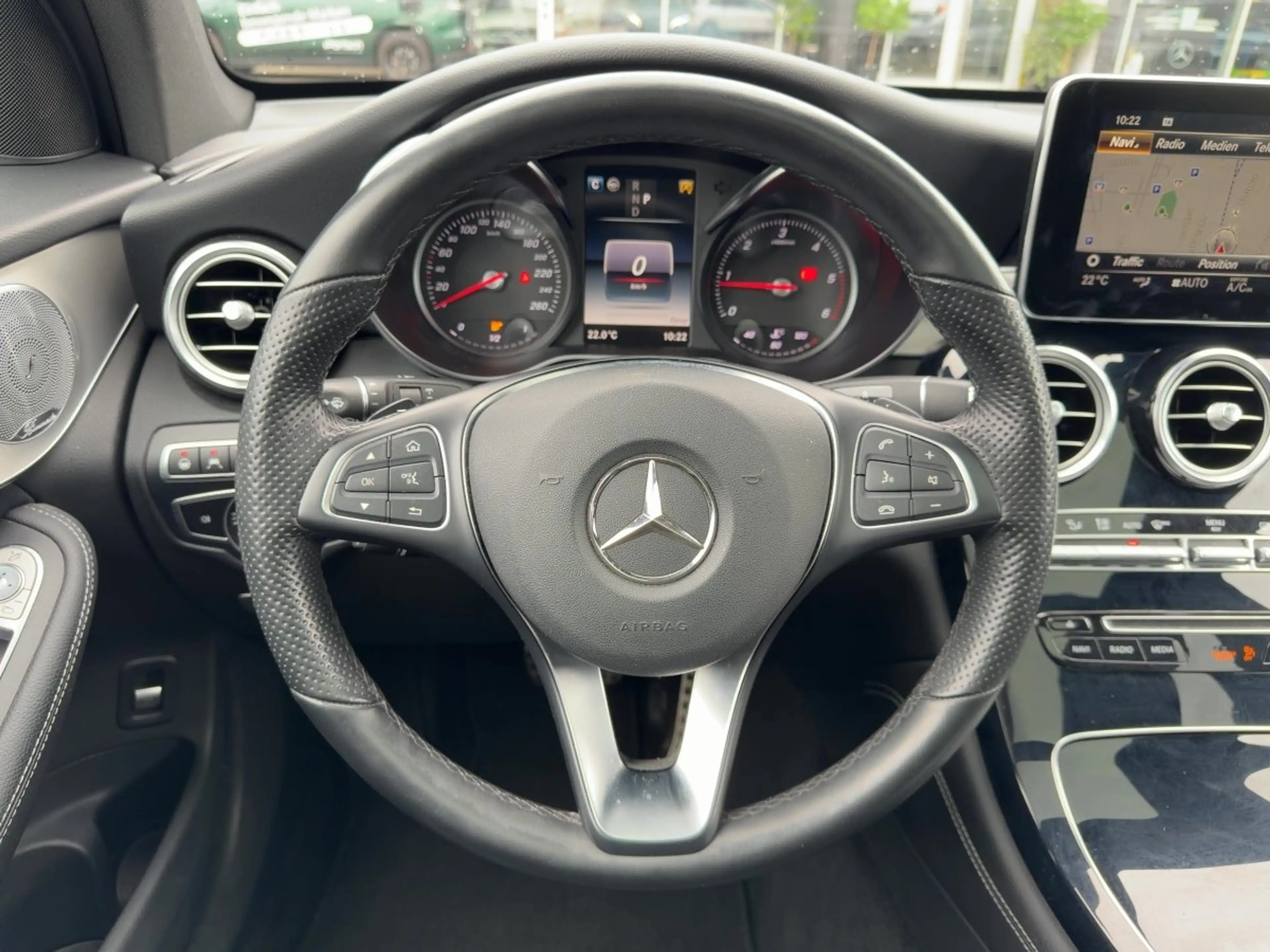 Mercedes-Benz GLC 220 d 4MATIC AMG-Line — photo 10
