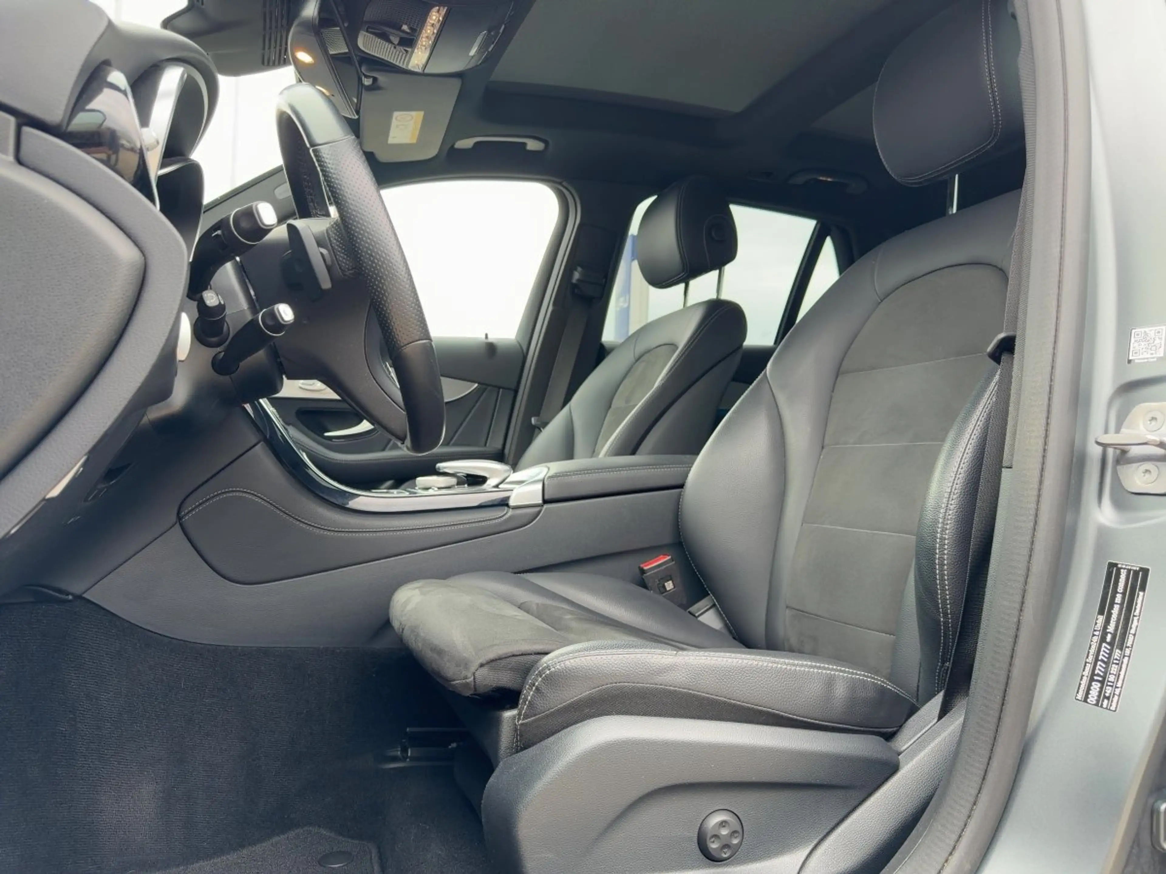Mercedes-Benz GLC 220 d 4MATIC AMG-Line — photo 9