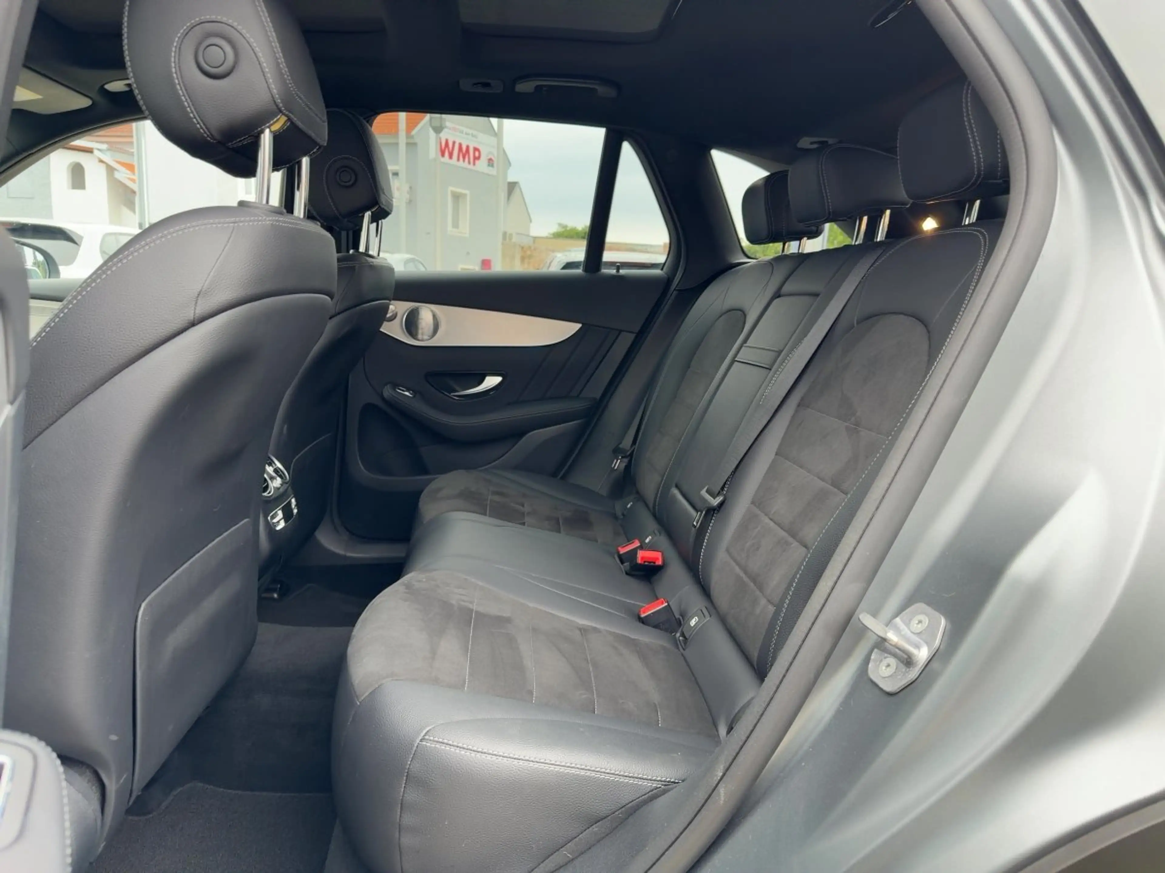 Mercedes-Benz GLC 220 d 4MATIC AMG-Line — photo 8