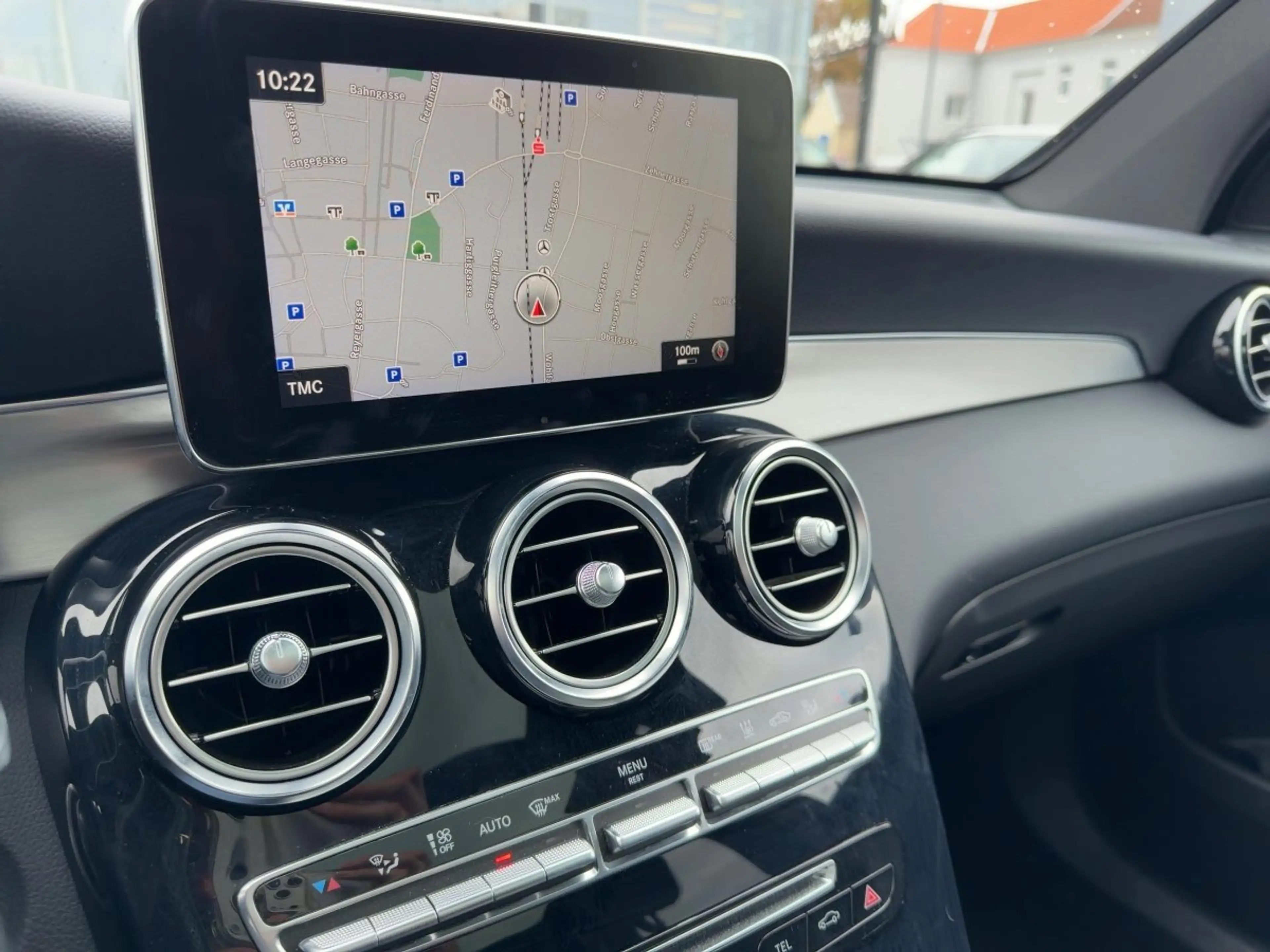 Mercedes-Benz GLC 220 d 4MATIC AMG-Line — photo 12
