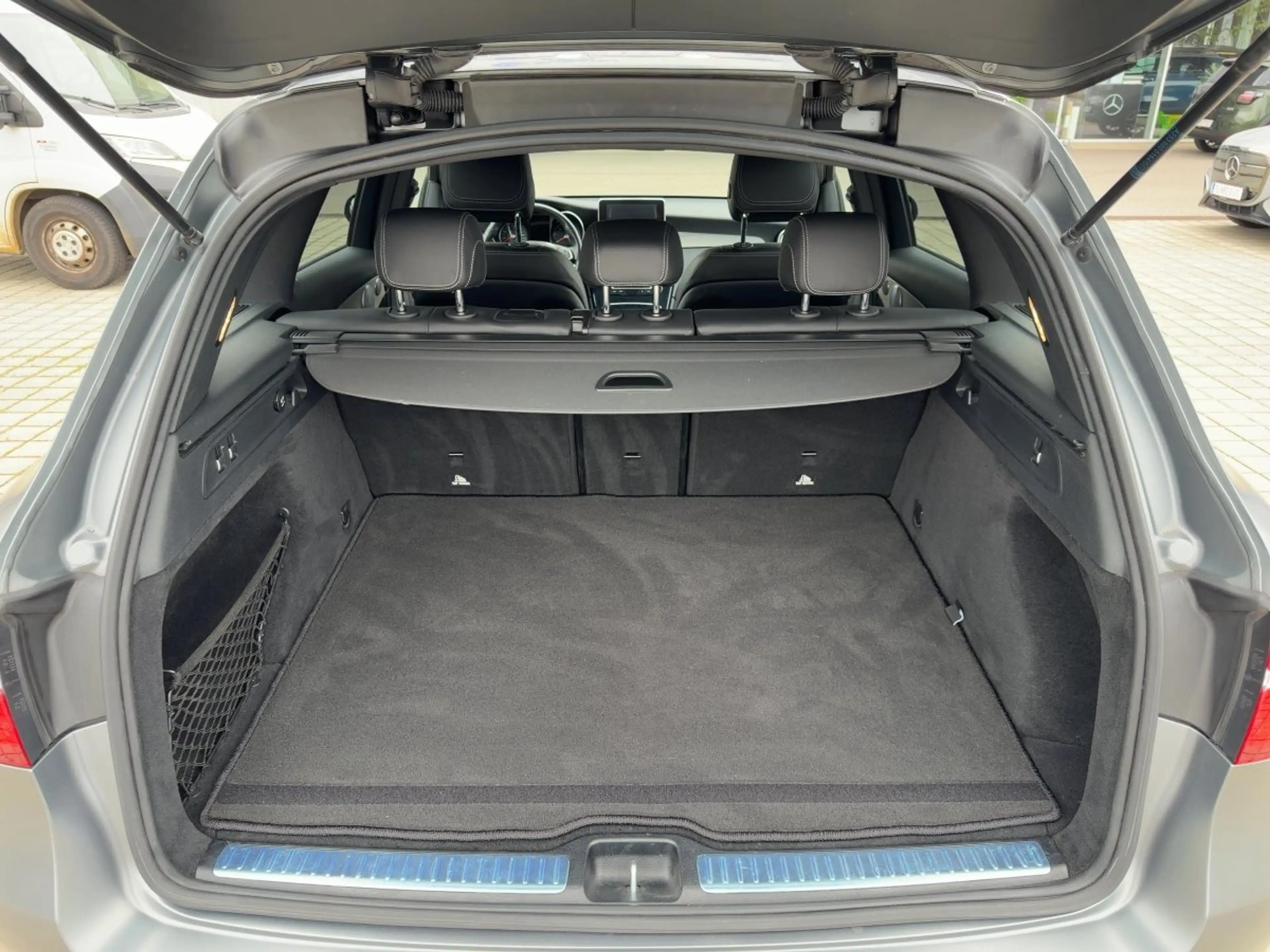 Mercedes-Benz GLC 220 d 4MATIC AMG-Line — photo 7