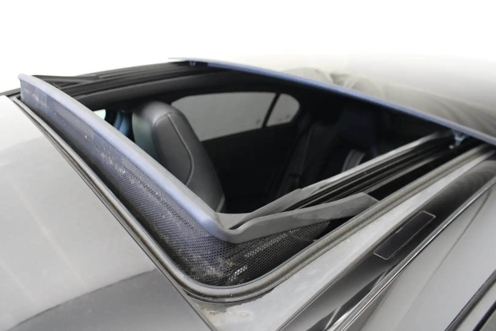 Mercedes-Benz A 160 |Pano|Camera|Navi| Noir - 2