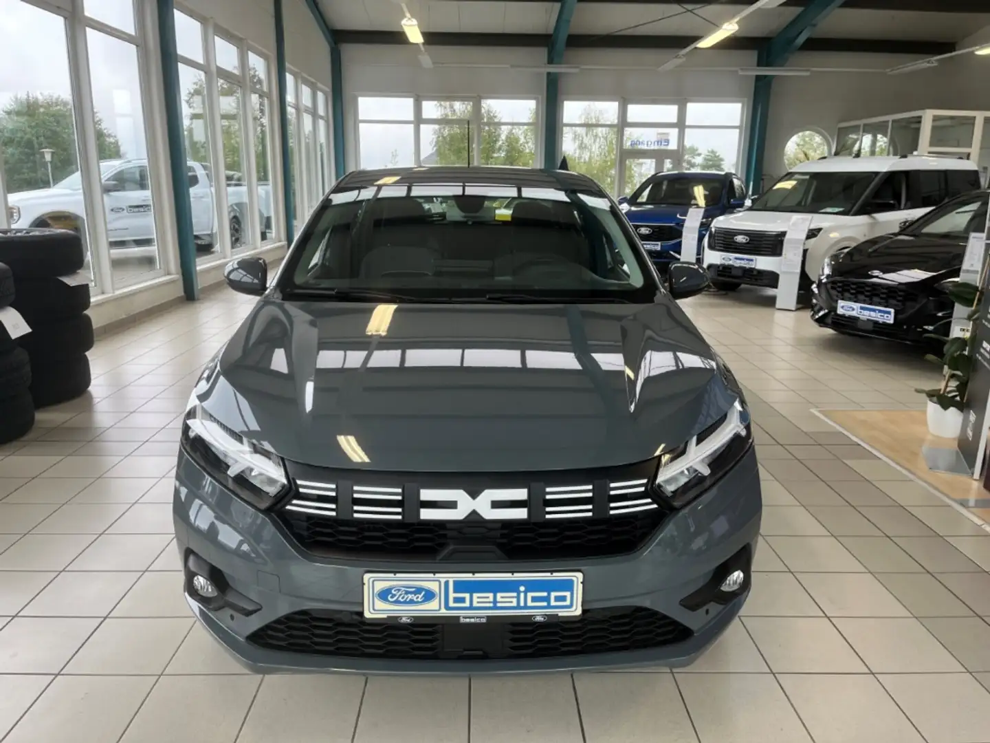 Dacia Sandero Expression TCe 100 LPG+BLIS+Tempomat+PDC Gris - 2