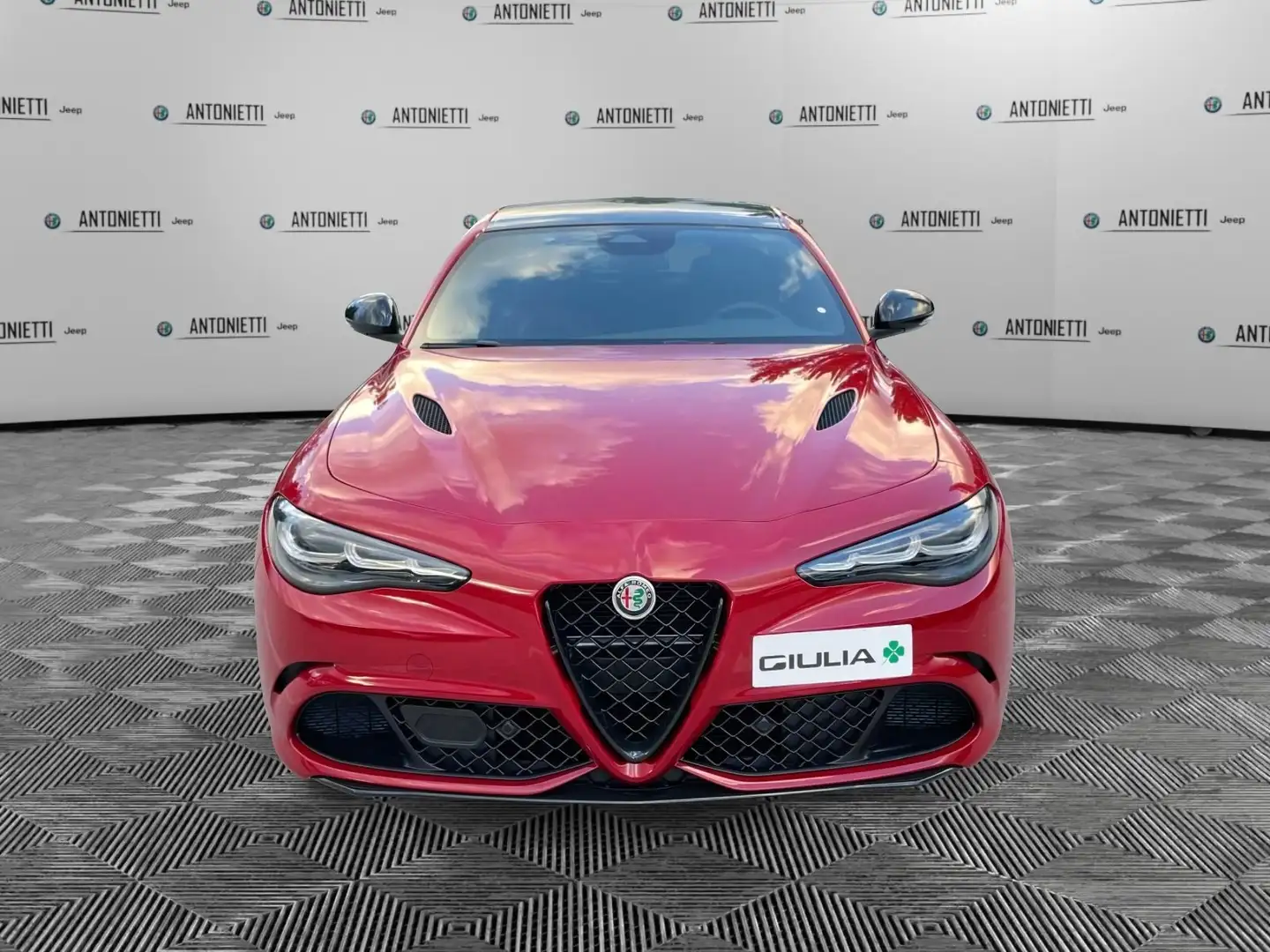 Alfa Romeo Giulia Giulia 2.9 V6 Bi-Turbo AT8 Quadrifoglio Rot - 2