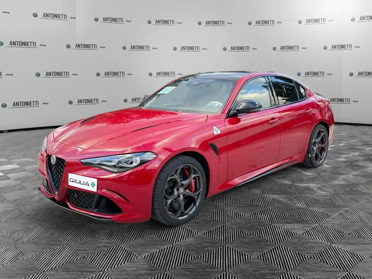 Alfa Romeo Giulia Giulia 2.9 V6 Bi-Turbo AT8 Quadrifoglio Rot - 1