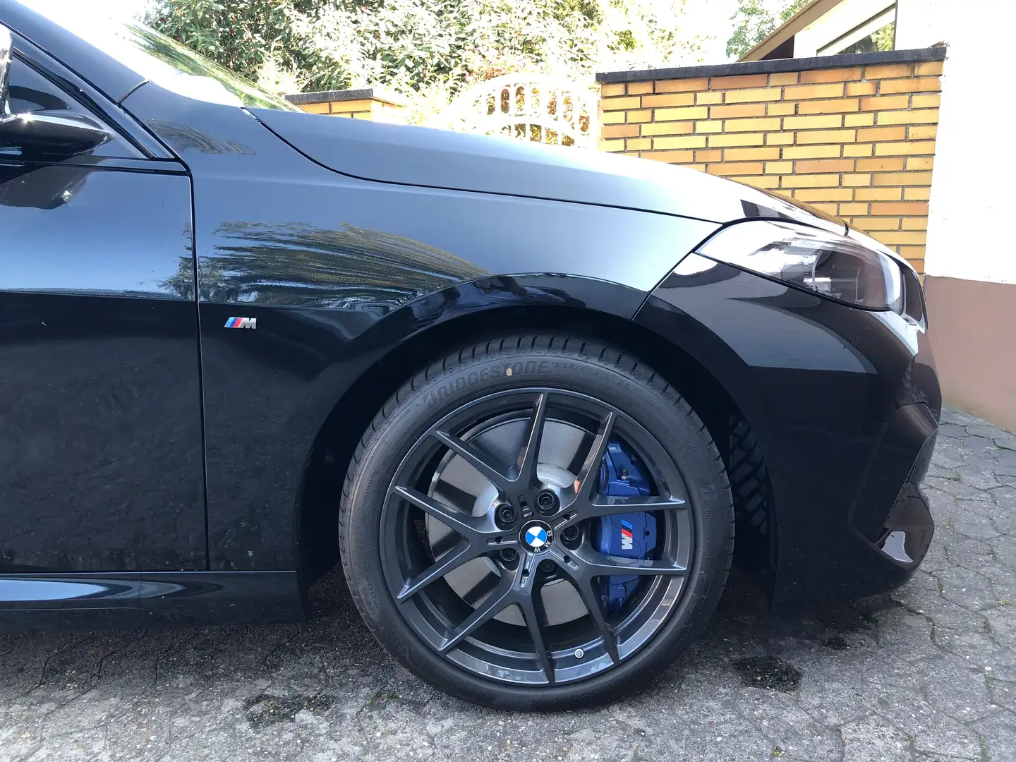 BMW 235 2er Gran Coupe M235i xDrive Schwarz - 2