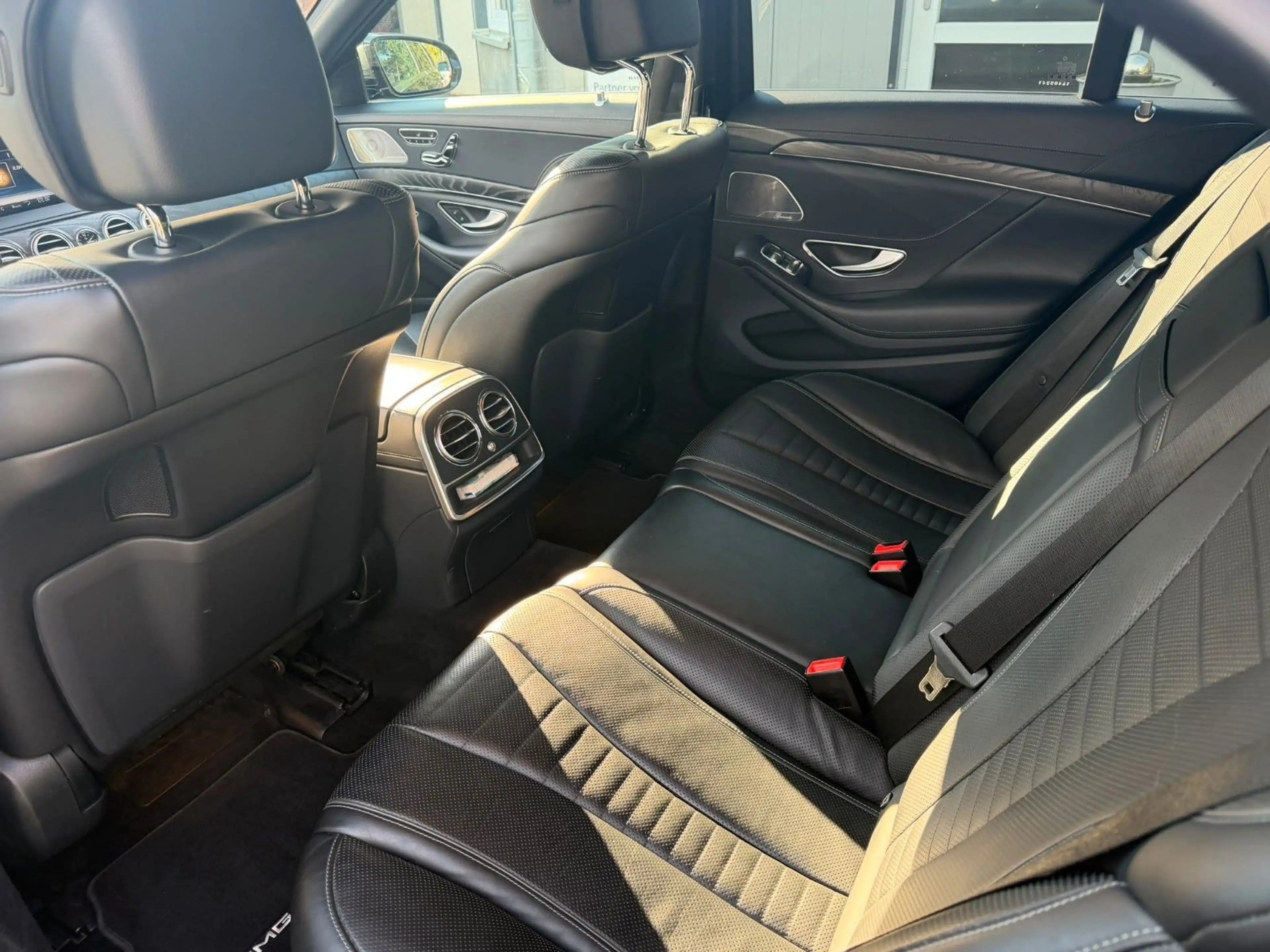 Mercedes-Benz S 350 d 4Matic AMG°360°MEMORY°PANO°HEAD-UP°LED! — photo 12