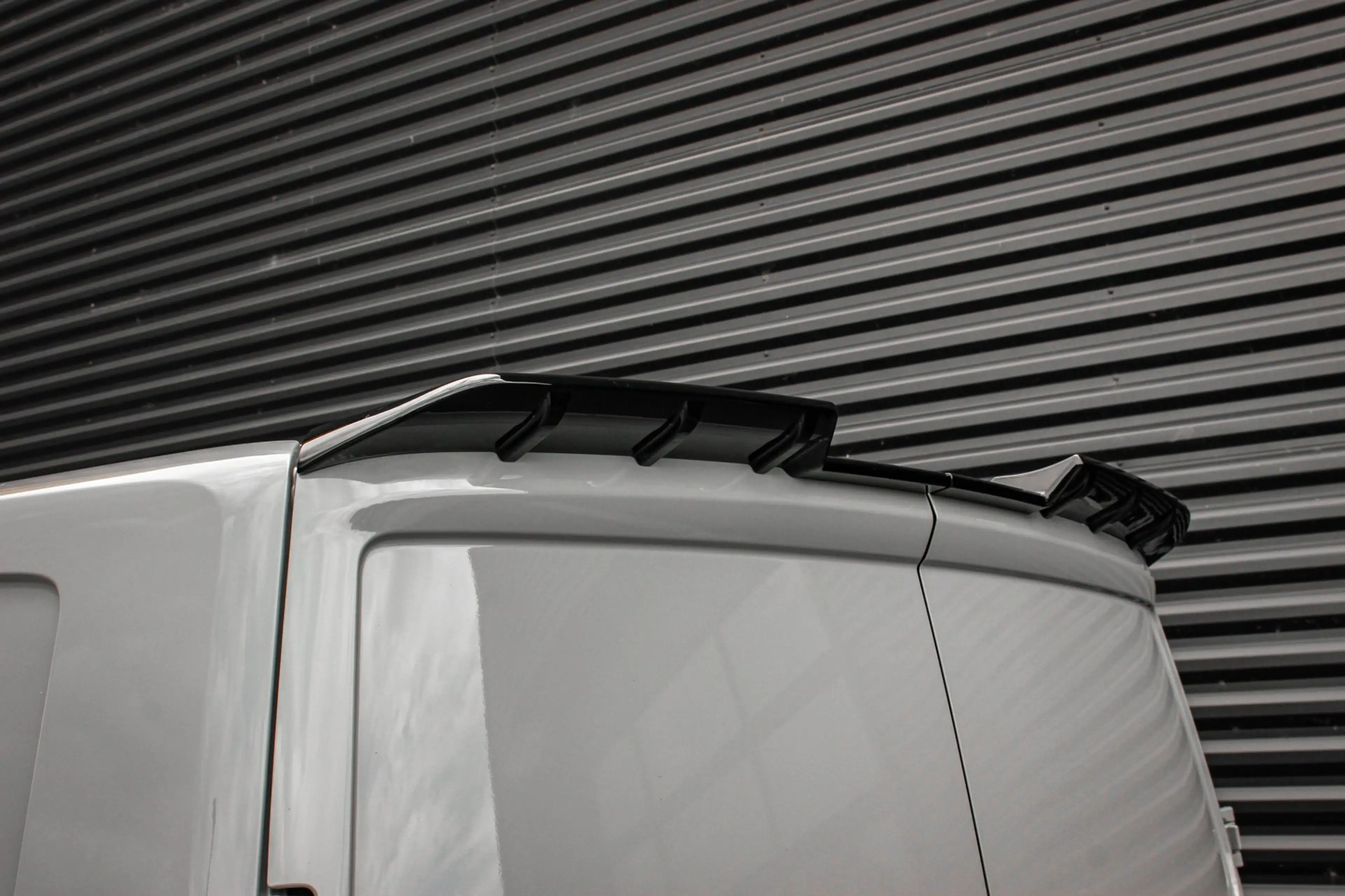 Ford E-Transit Cust. 340 L2H1 Limited 71 kWh 218PK / JB- EDITON / — photo 34