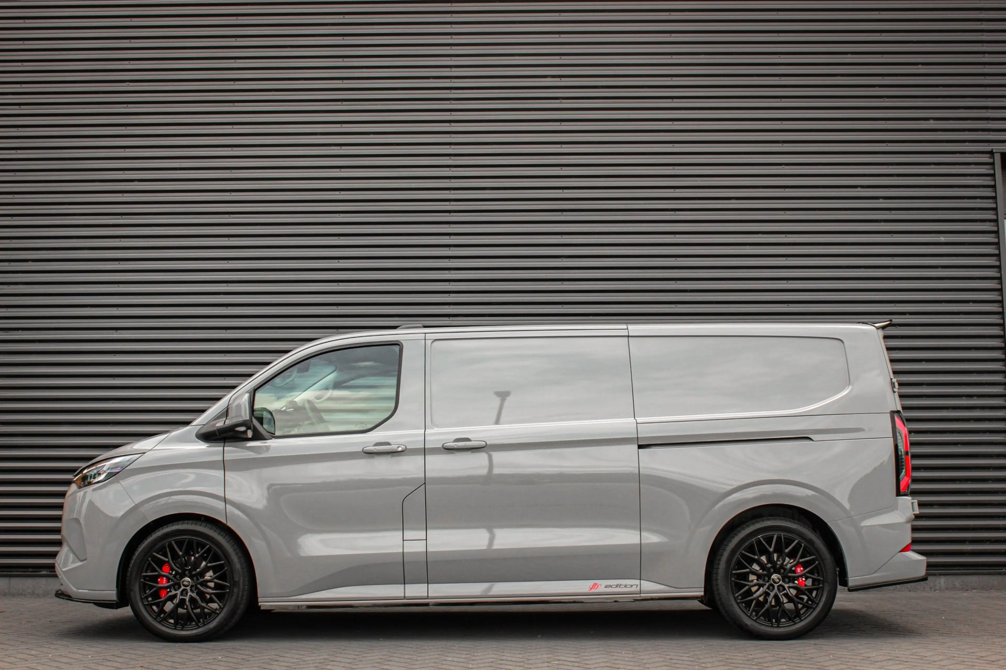 Ford E-Transit Cust. 340 L2H1 Limited 71 kWh 218PK / JB- EDITON / — photo 5