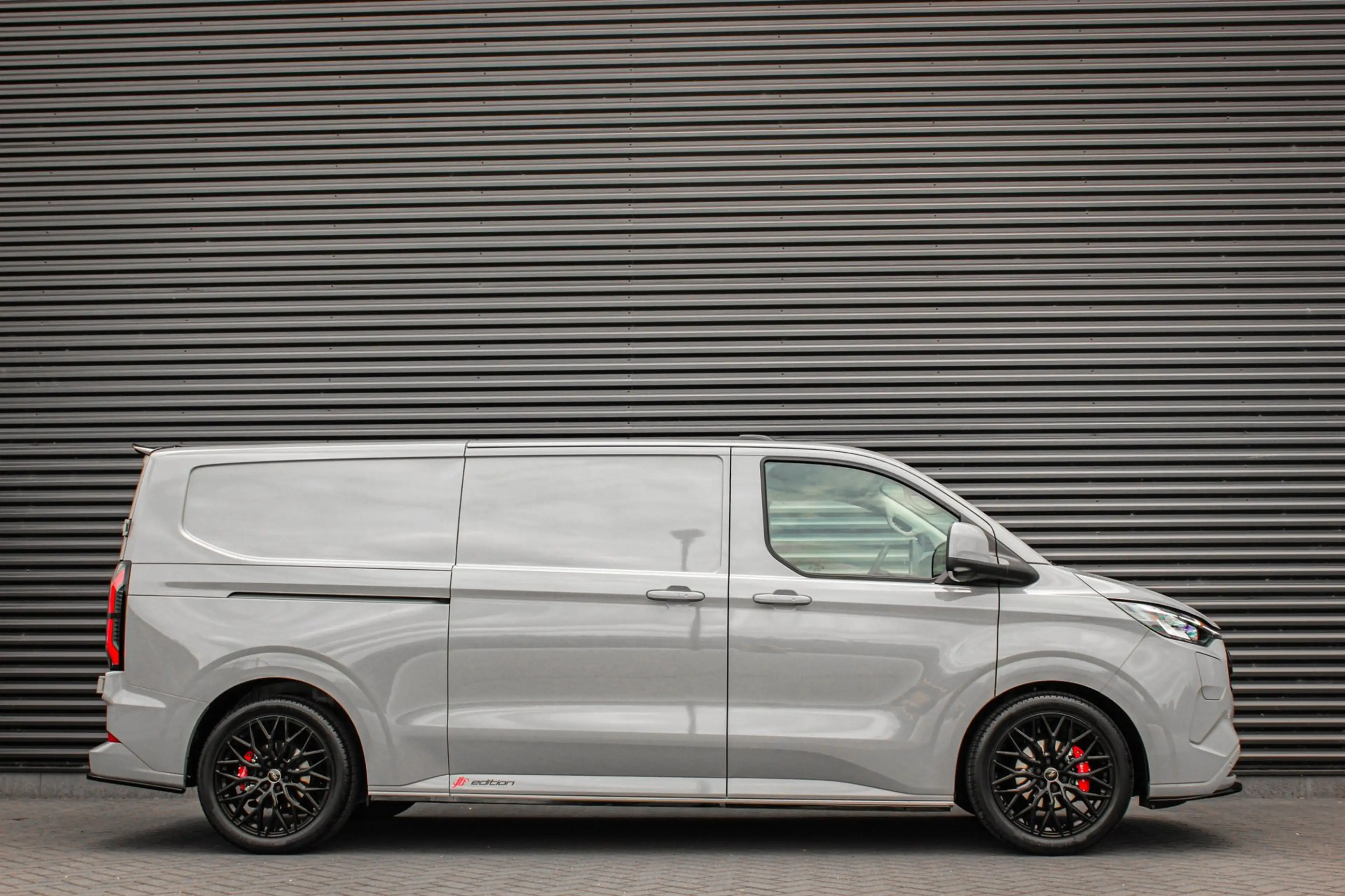 Ford E-Transit Cust. 340 L2H1 Limited 71 kWh 218PK / JB- EDITON / — photo 6