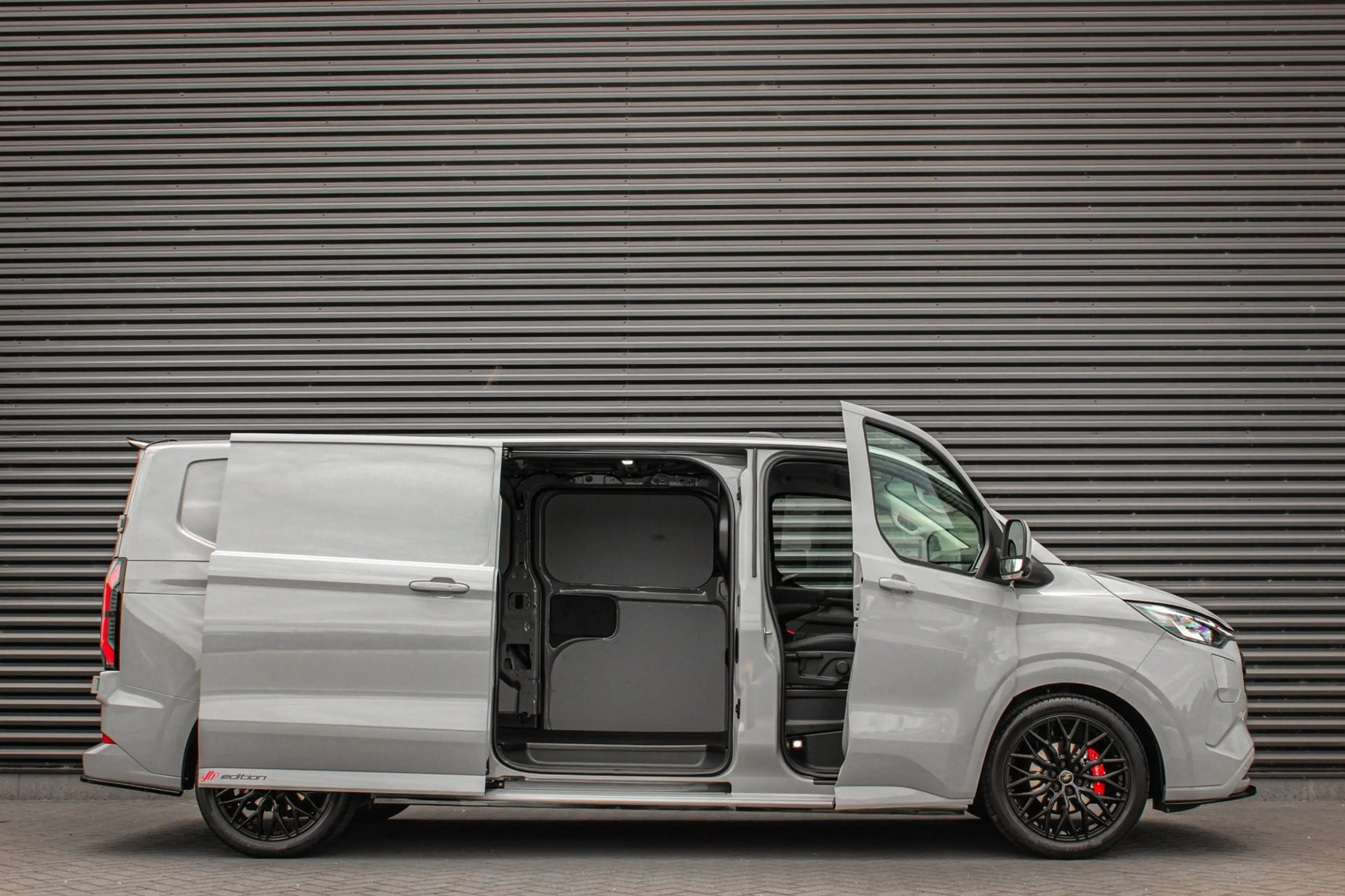 Ford E-Transit Cust. 340 L2H1 Limited 71 kWh 218PK / JB- EDITON / — photo 8