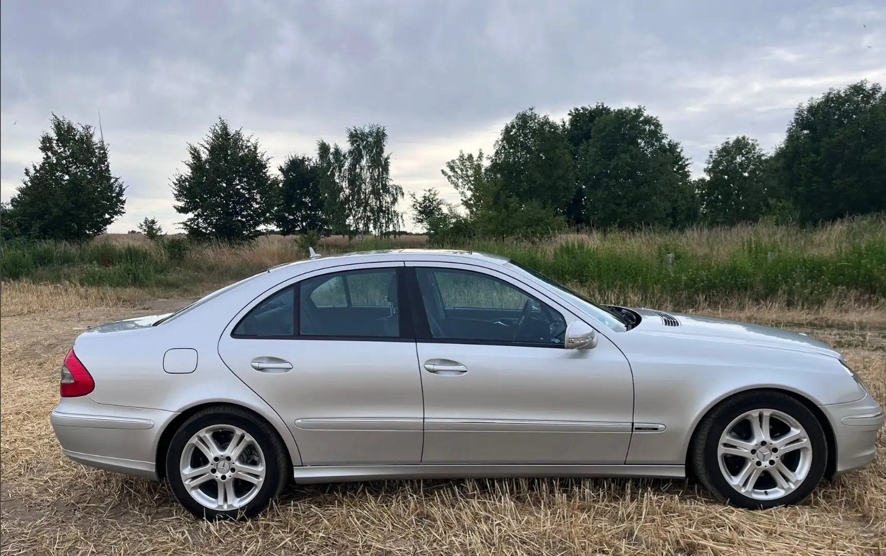 Mercedes-Benz E 280 cdi - Avantgarde - 7Gang - top geplegt Plateado - 2