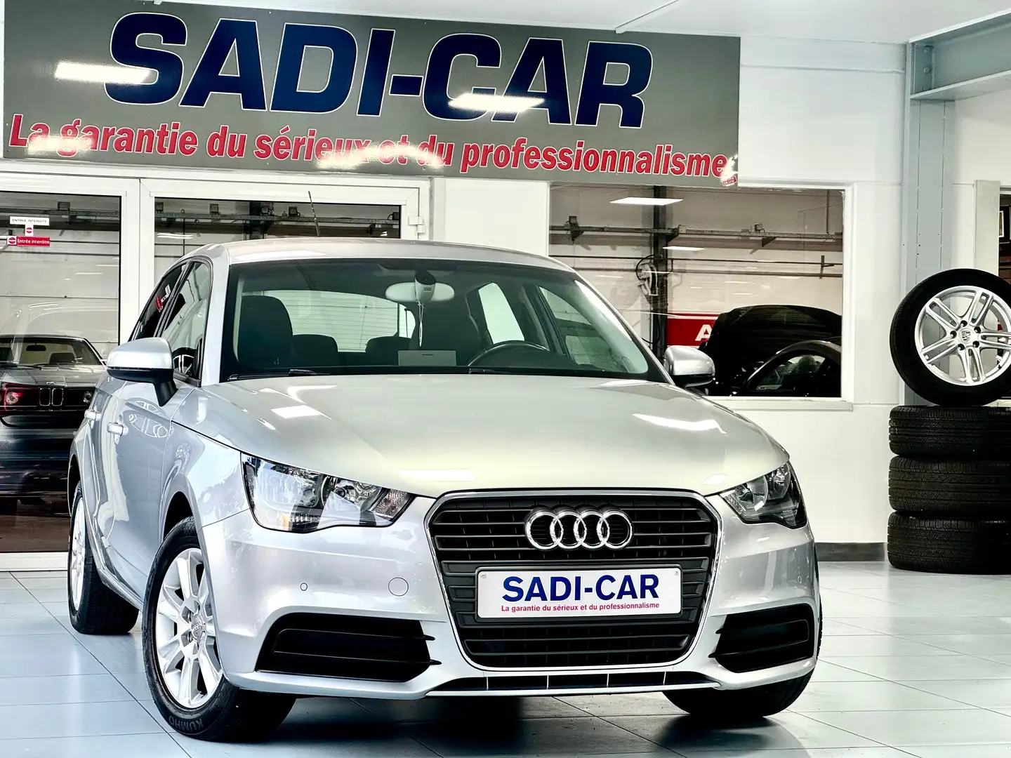 Audi A1 Sportback 1.4 TFSI 122cv Ambition S tronic Grijs - 1