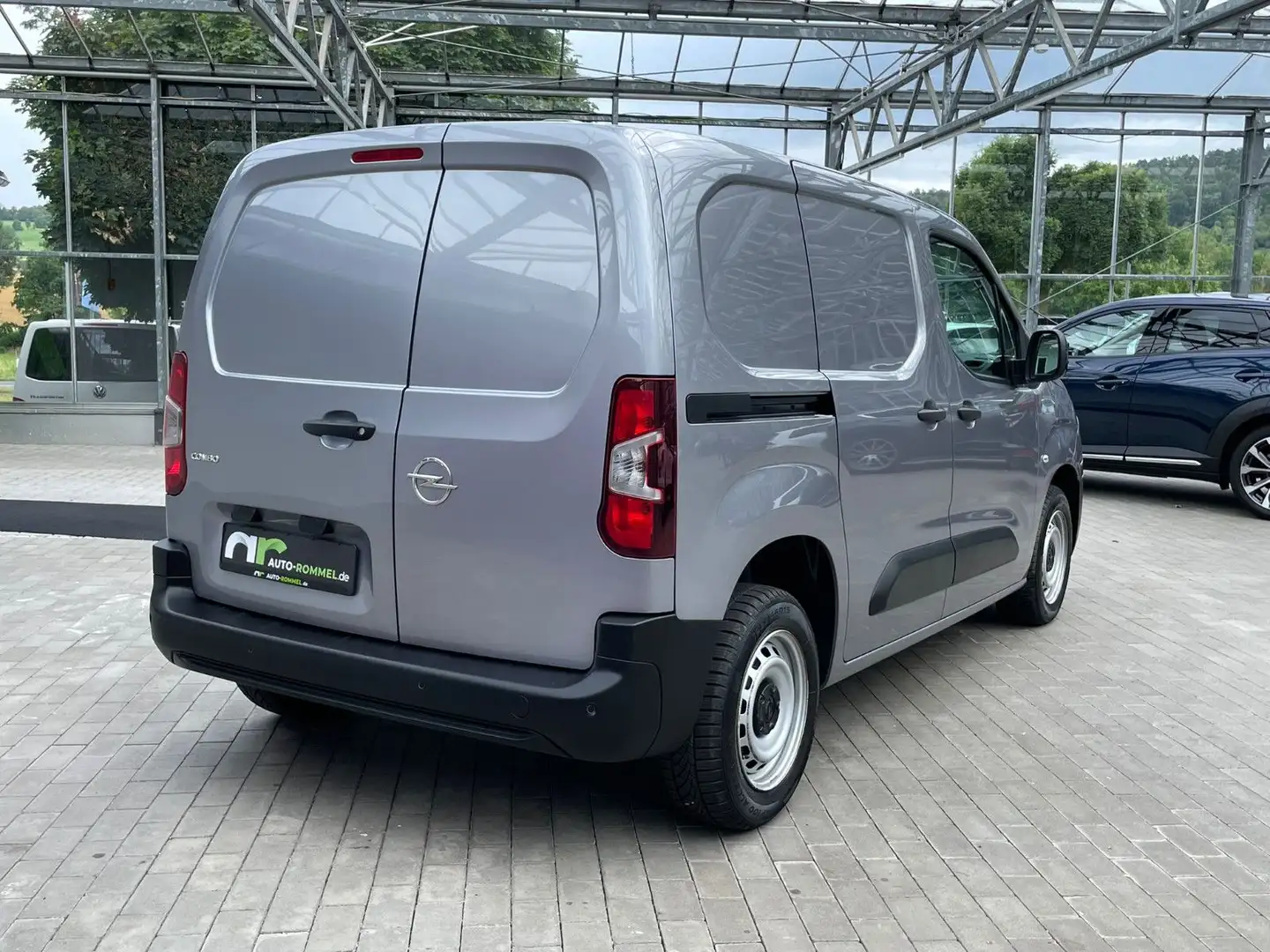 Opel Combo E Cargo 1.5 D Edition Klima Bluetooth PDC Grau - 2