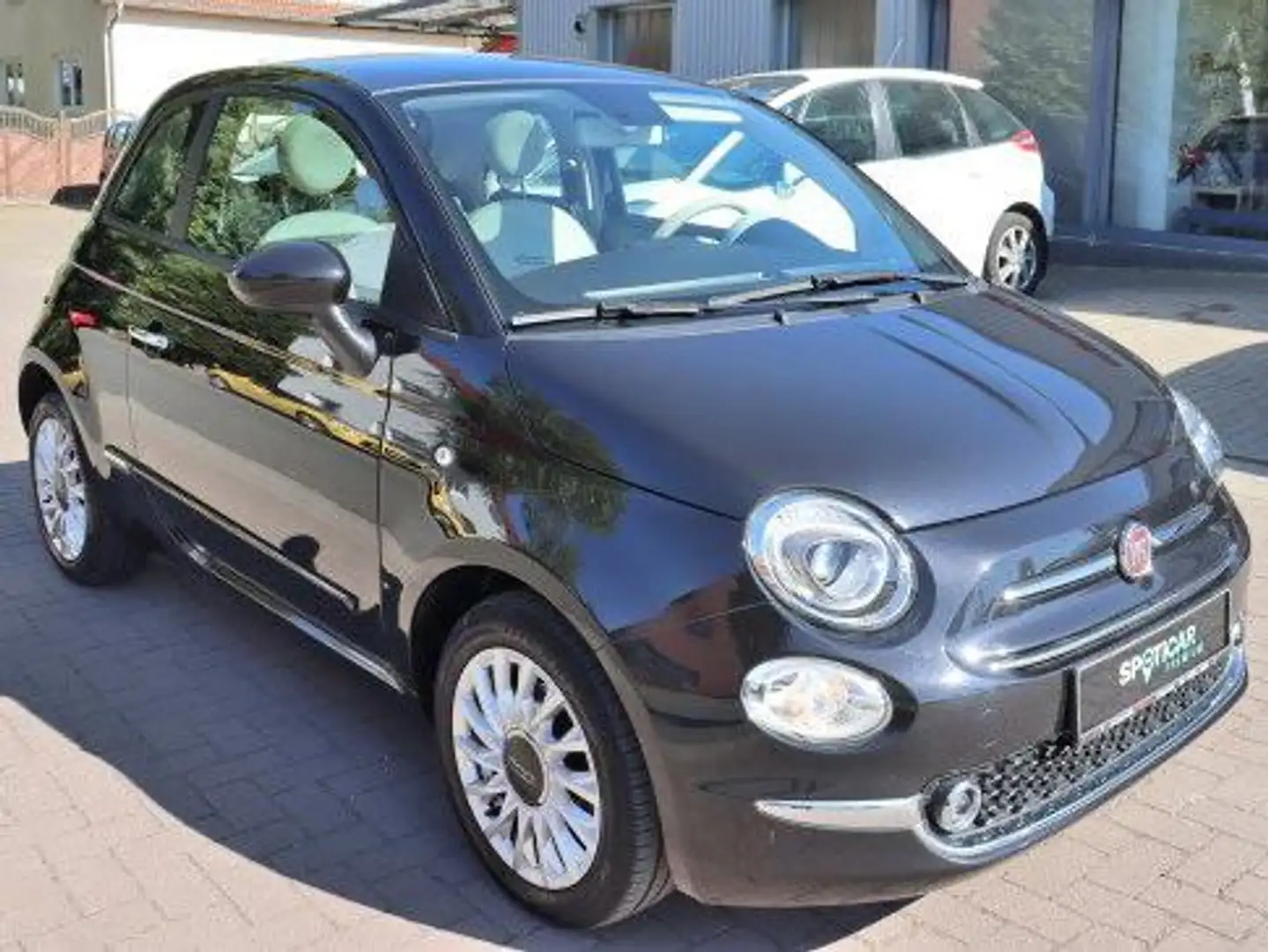 Fiat 500 Lounge aus 1.Hd, nur 28800 KM mit Panoramaglasdach - 2