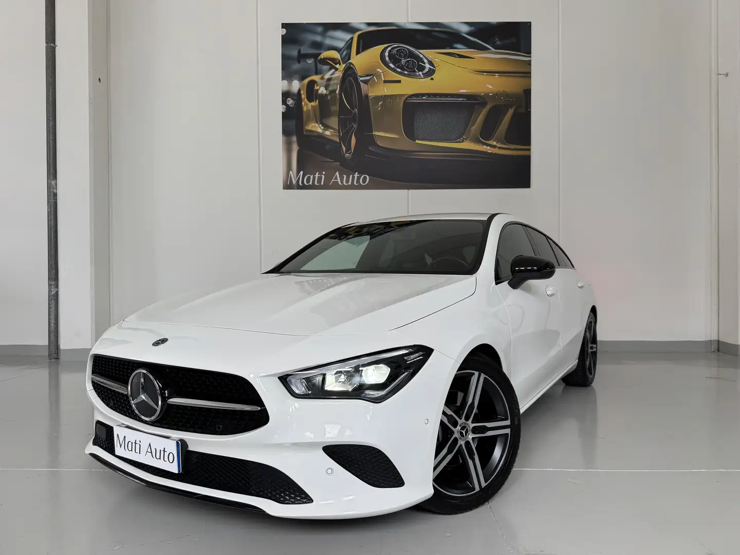 Mercedes-Benz CLA 200 Shooting Brake d Sport auto Bianco - 1