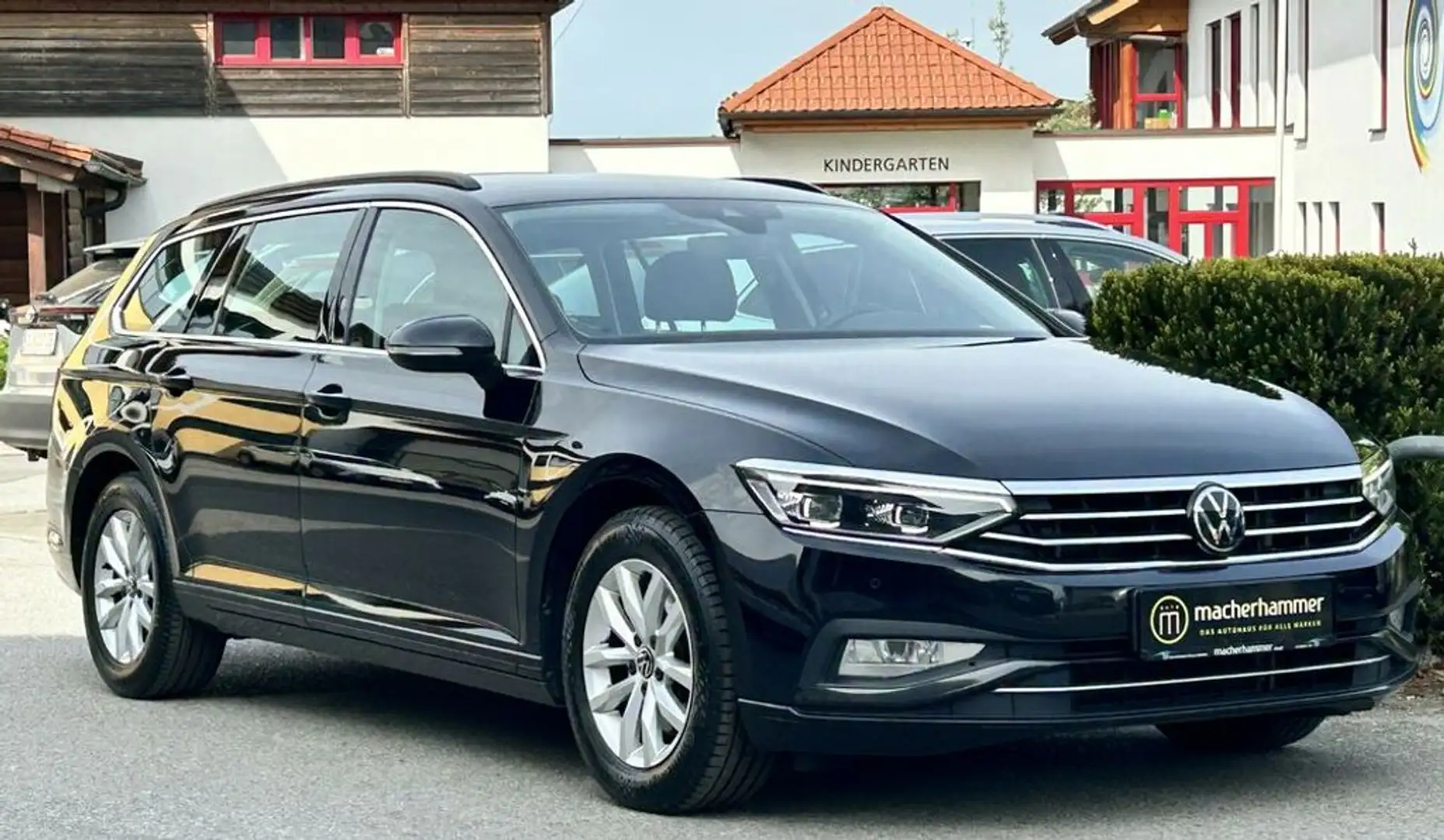 Volkswagen Passat Variant Business *ACC*KEY*MATRIX-LED*16'' Schwarz - 2
