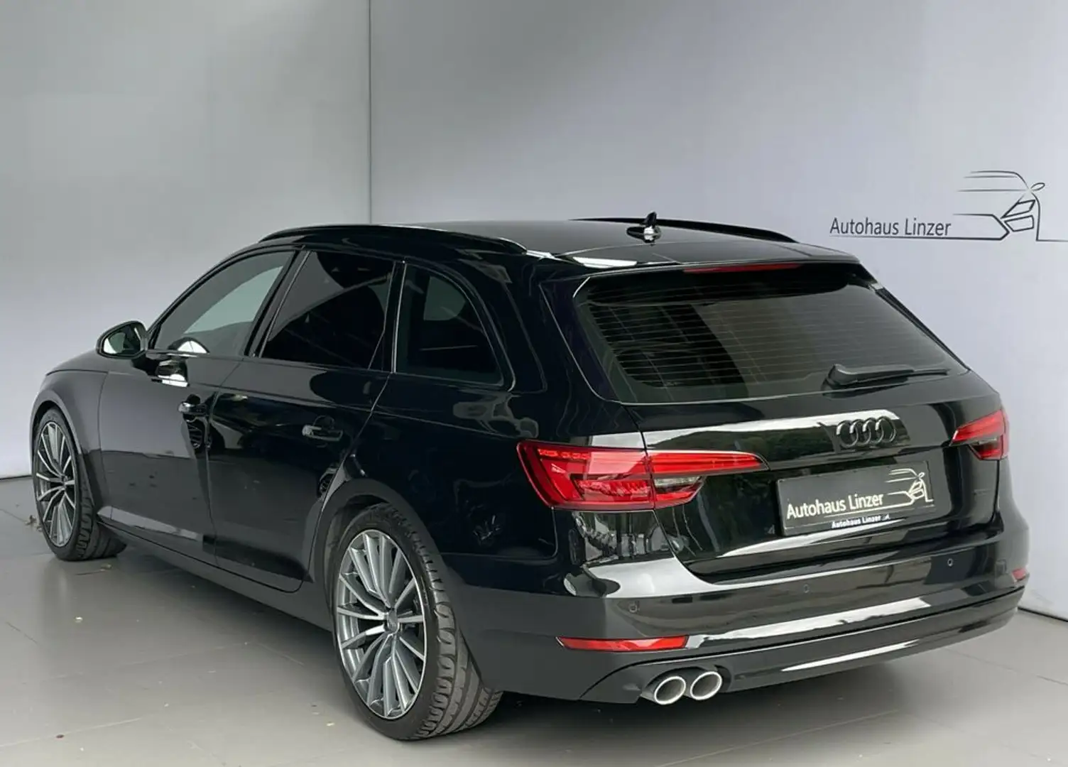 Audi A4 quattro *MATRIX*KeyGo*AHK*AmbienteB*LenkradH*19 Schwarz - 2