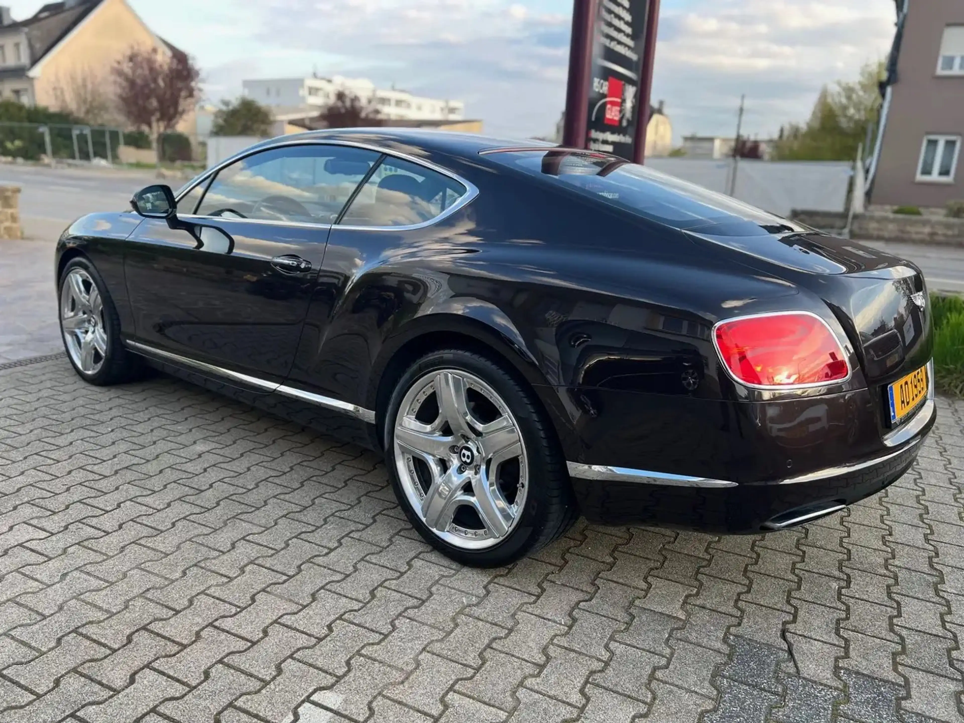 Bentley Continental GT W12 Massage Sport Pack — photo 4
