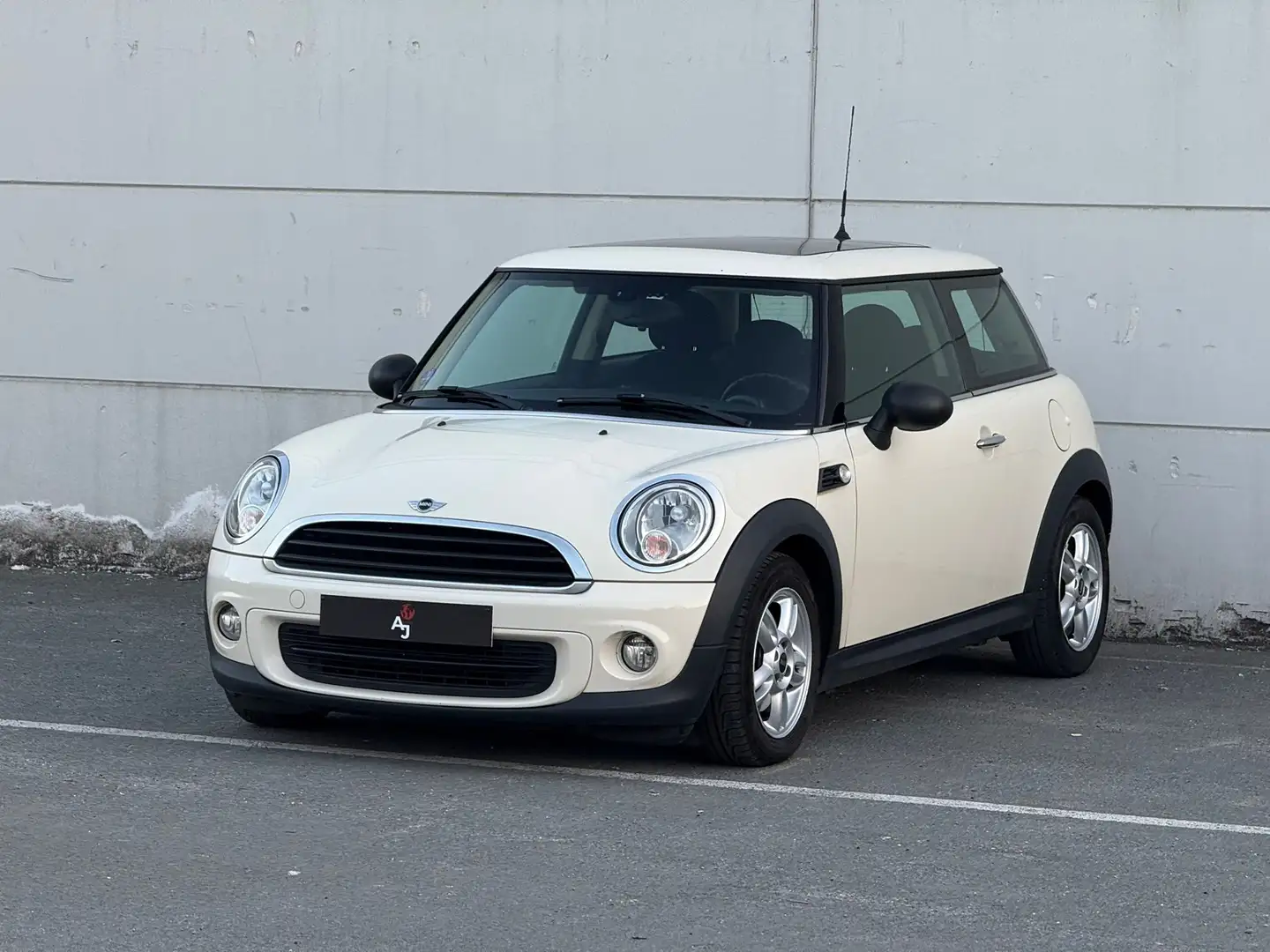 MINI One Mini One Beige - 1
