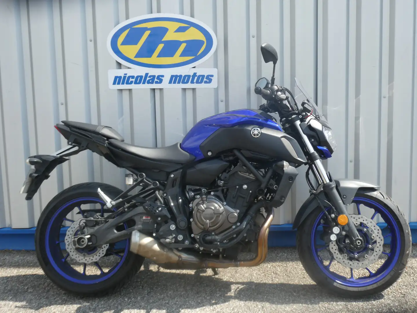 Yamaha MT-07 Bleu - 1