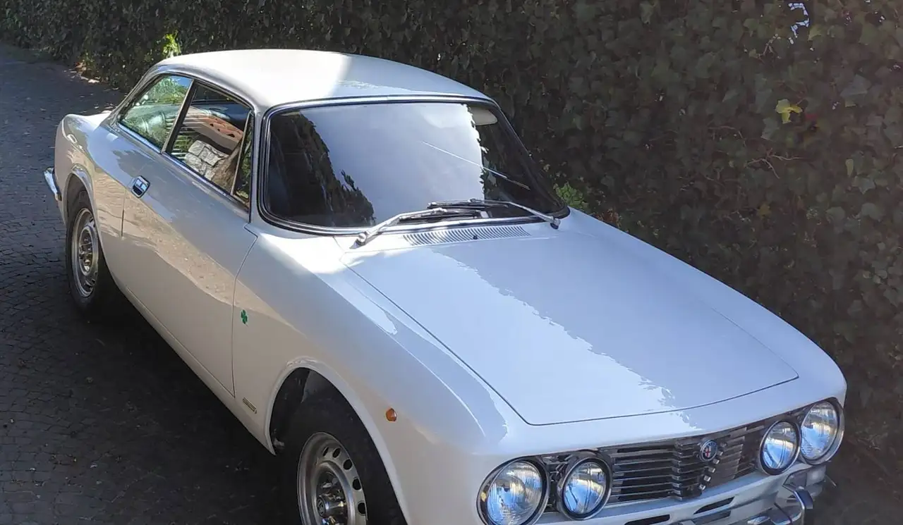 Alfa Romeo GT 2000, foto 3