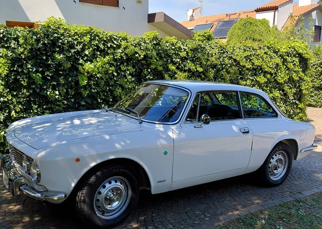 Alfa Romeo GT 2000, foto 7