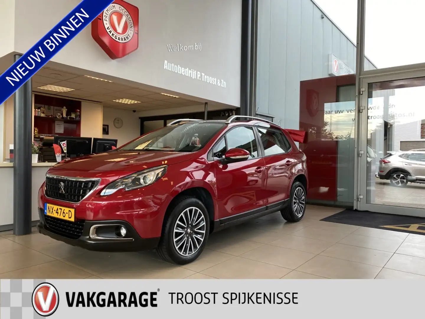 Peugeot 2008 1.2 PureTech Blue Lion,Panoramadak,Navigatie,Parke Rot - 1