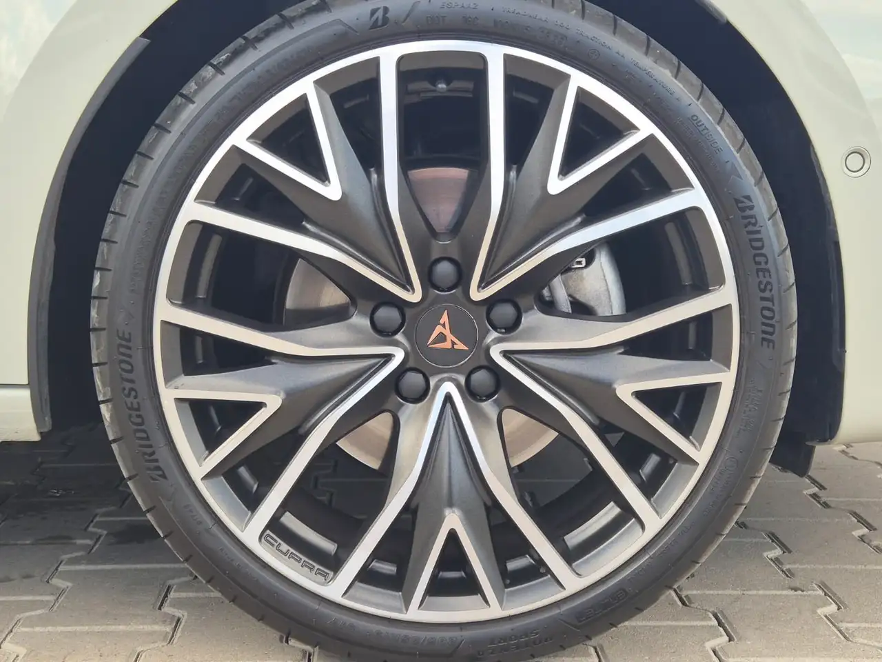 Cupra Leon 1.5 eTSI PANO*DCC*MATRIX*DINAMICA*AHK*5JG., миниатюра 10