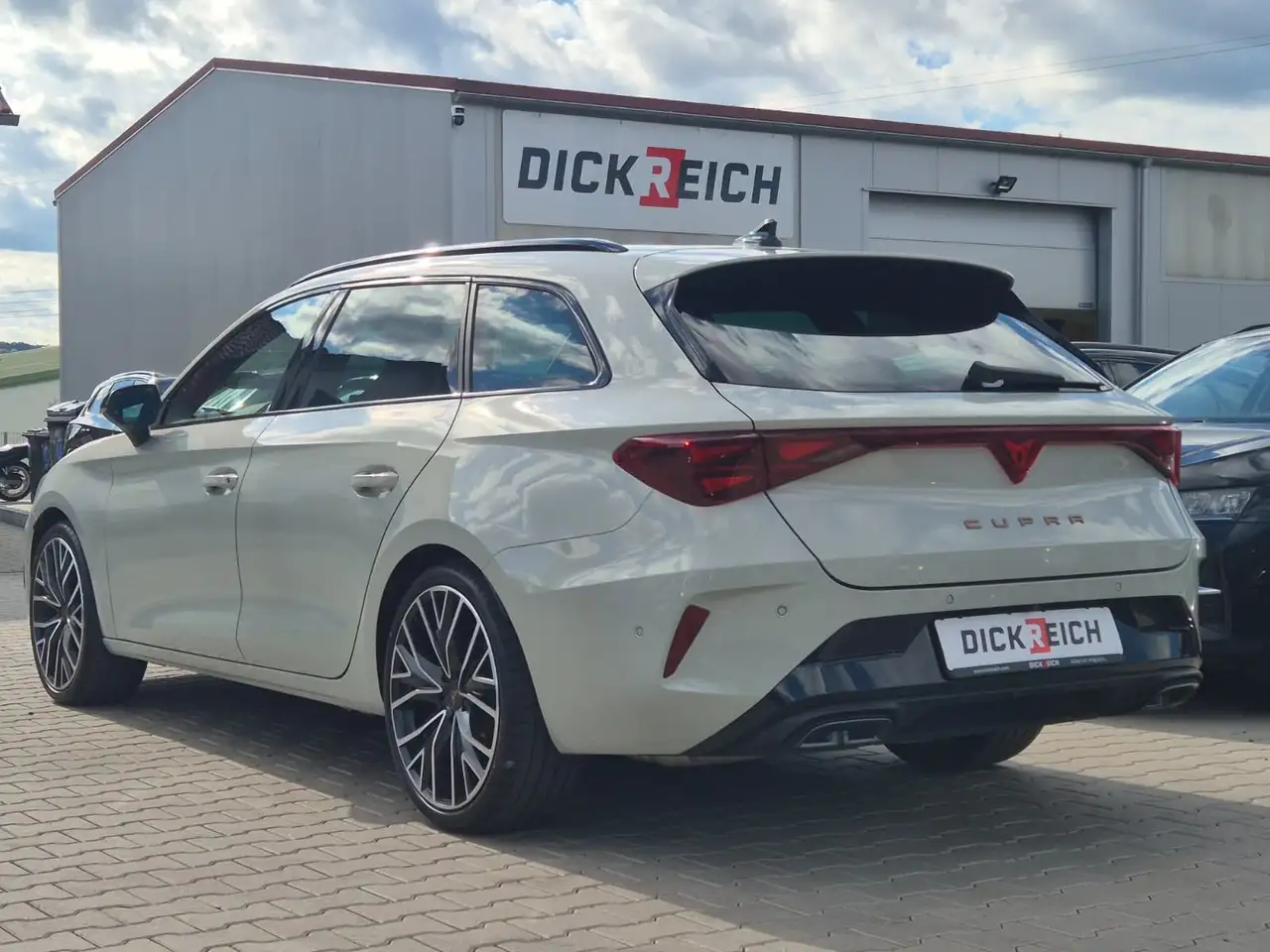 Cupra Leon 1.5 eTSI PANO*DCC*MATRIX*DINAMICA*AHK*5JG., миниатюра 6