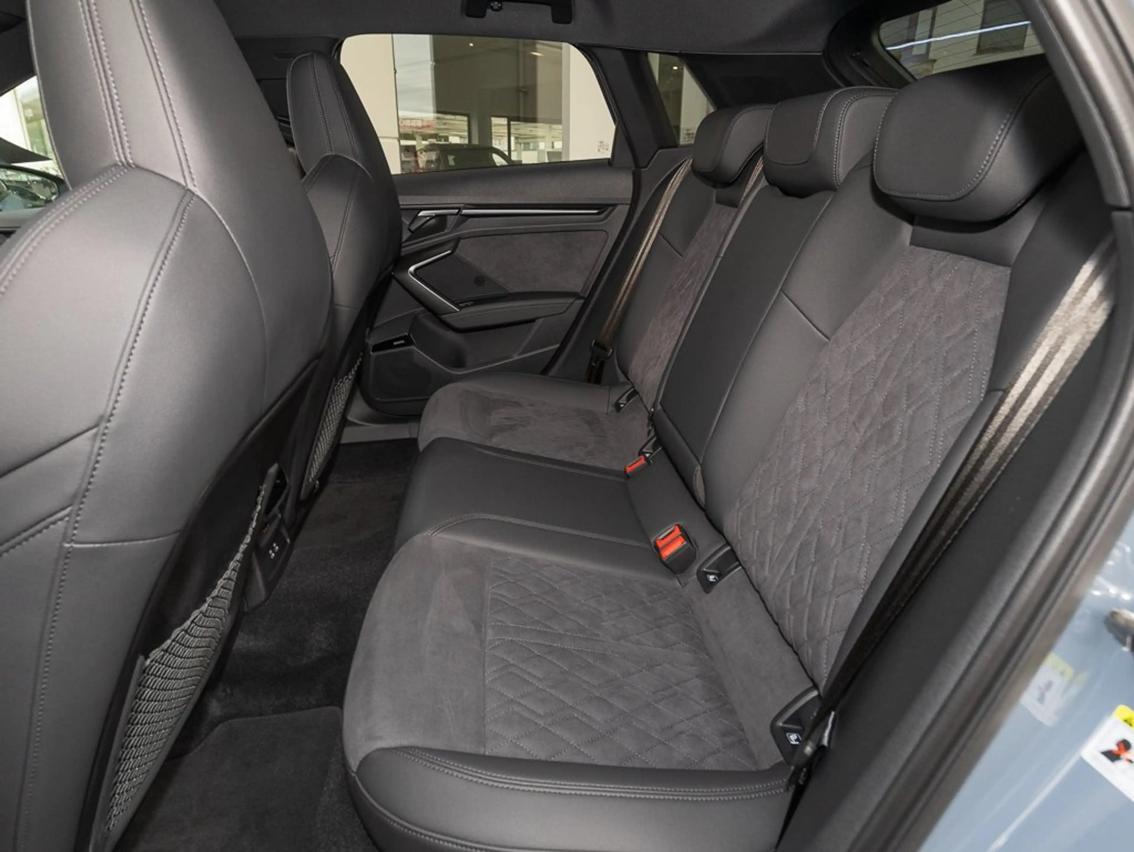 Audi RS3 RS 3 Sportback Sportabgasanl. 5 J. Garantie+280km/ — photo 12