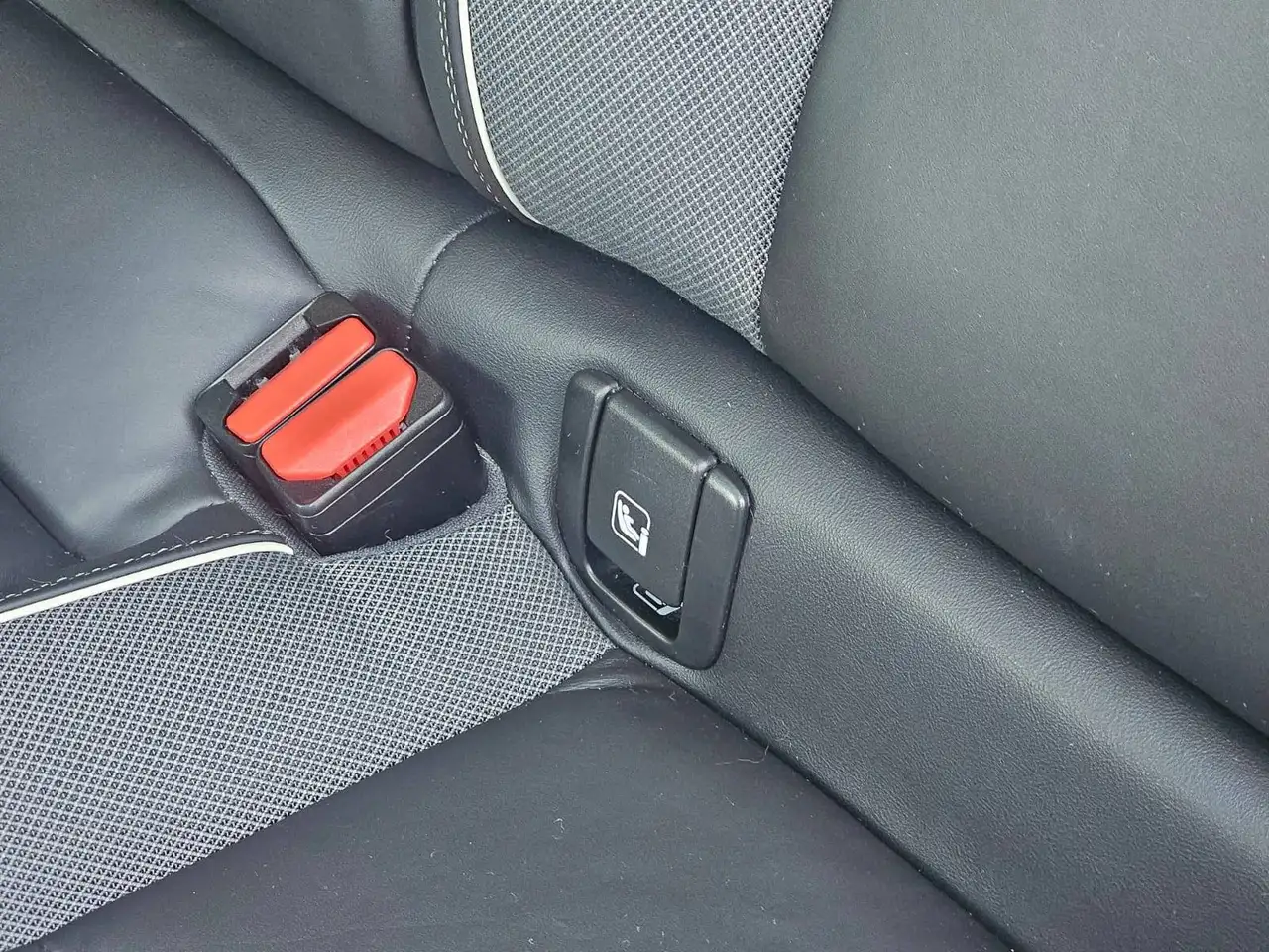 Volvo XC60 Plug in hybrid R design Black pack 360 CAMERA PANO MEMORY STUUR ZETELVERWARMING, миниатюра 23