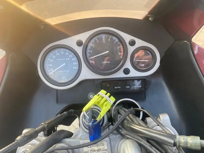 Yamaha TDM 850 - foto 5