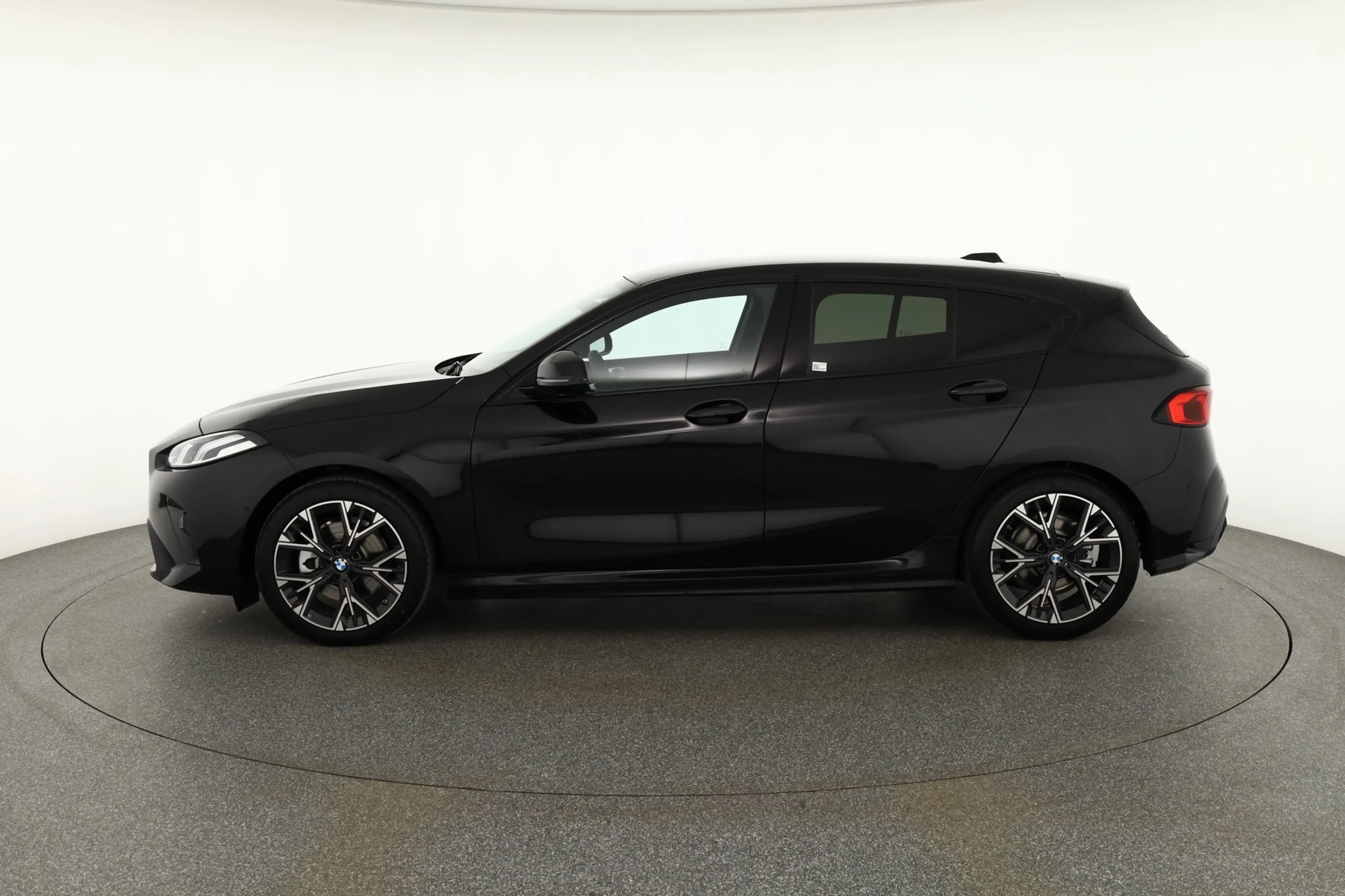 BMW 120 120i M Sport Aut. LED ACC Navi Kamera — photo 2