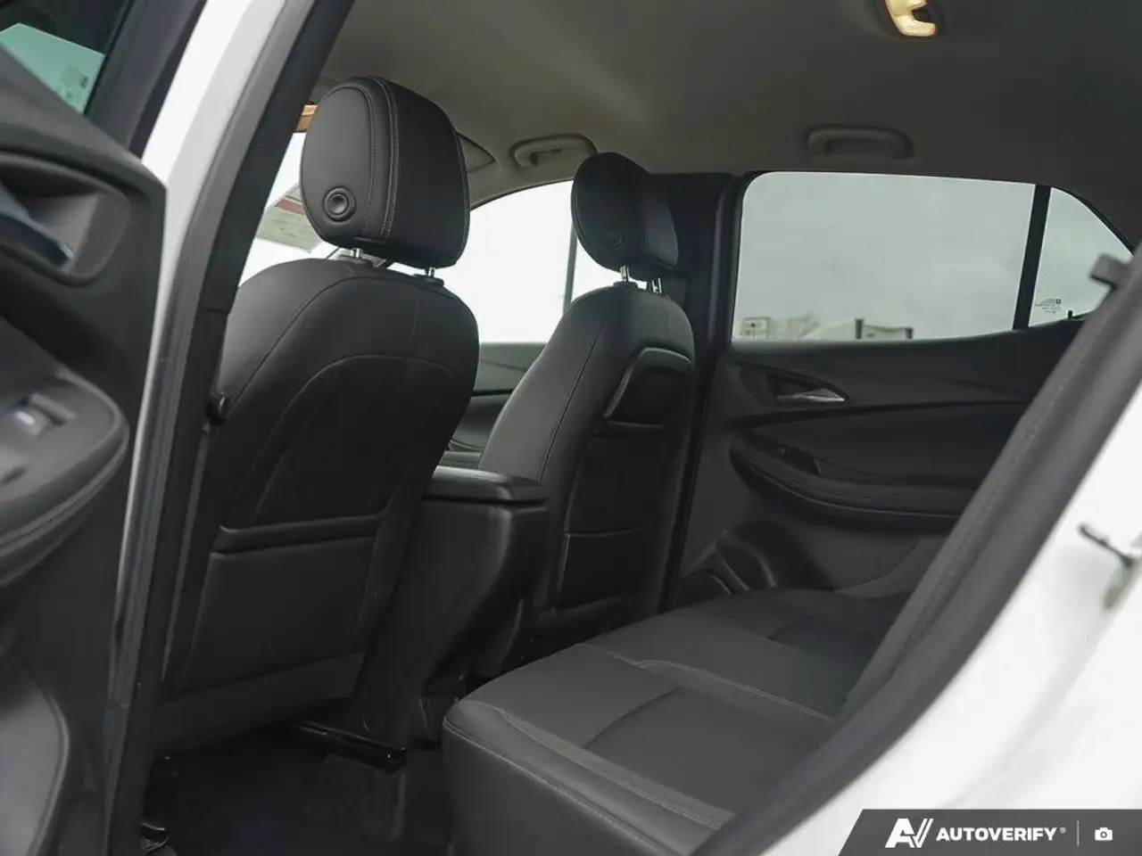 Buick Encore снимка Buick Encore