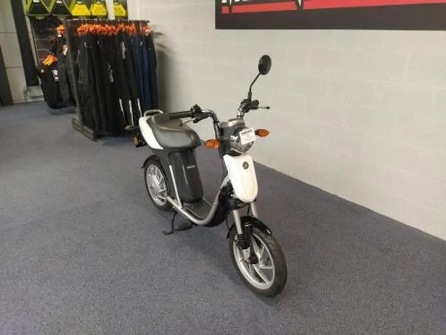 Yamaha EC 03 SCOOTER YAMAHA EC03 - 100% ELECTRIQUE Wit - 2
